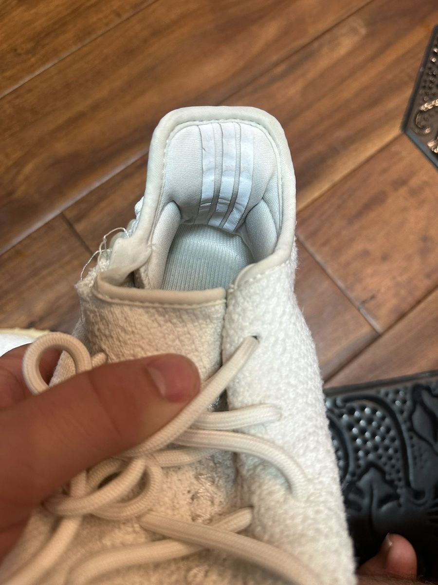 Yeezy Yeezy 350 V2 White Size US 6.5 / EU 39-40 - 11 Thumbnail