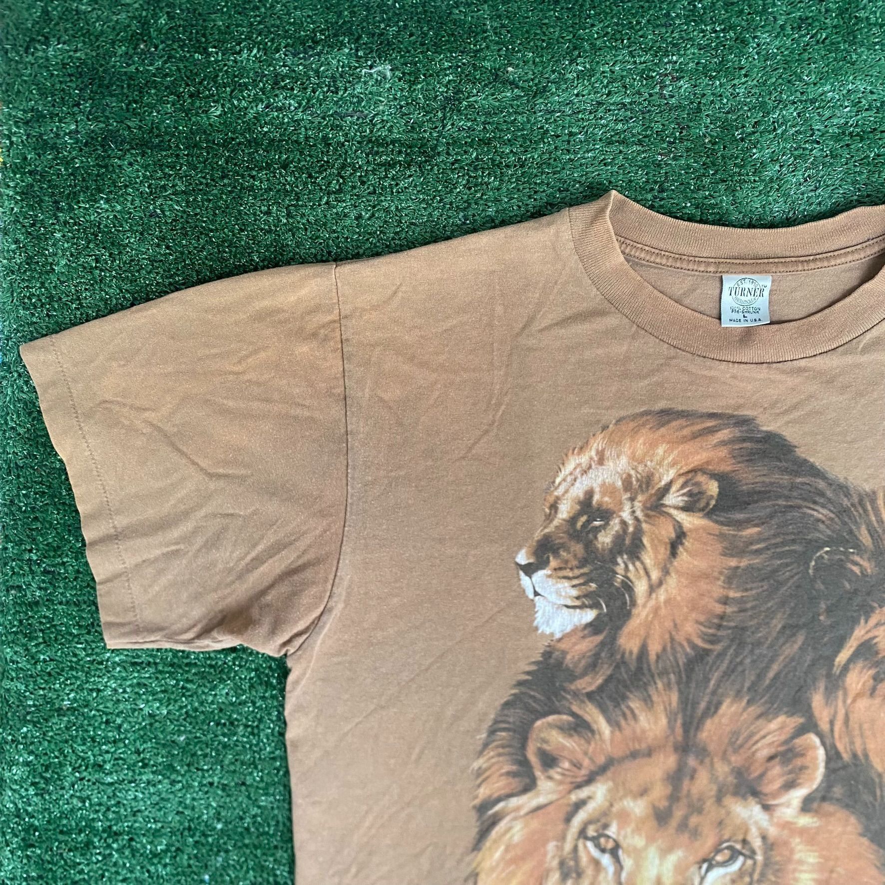 Vintage Vintage 90s Lions Nature Shirt Earth Animal Artwork Tan Tee Size US L / EU 52-54 / 3 - 2 Thumbnail
