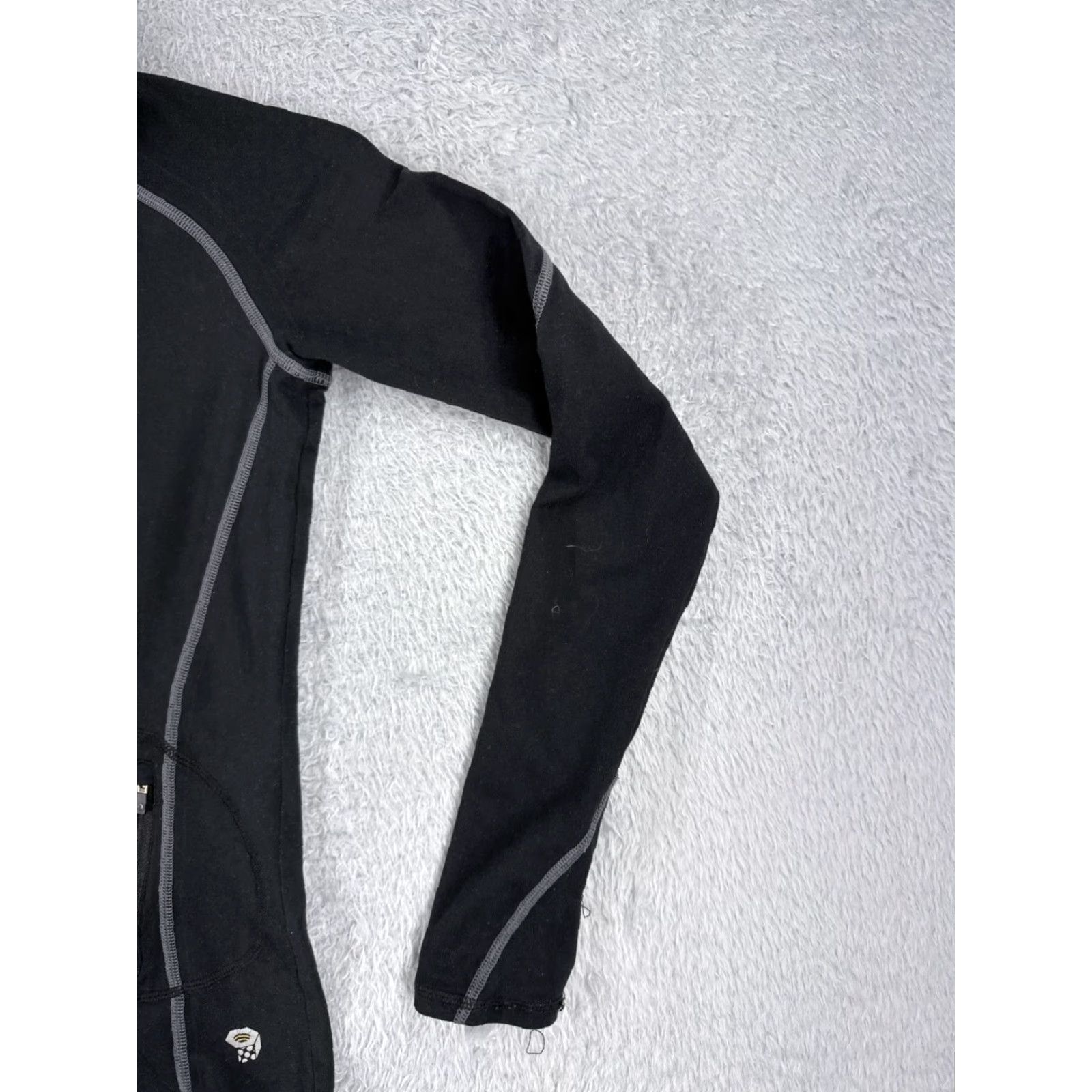 Mountain Hardwear Mountain Hardwear Sweater Womens Extra Small Black 1/4 Zip Thumbholes Polyester Size XS / US 0-2 / IT 36-38 - 2 Thumbnail