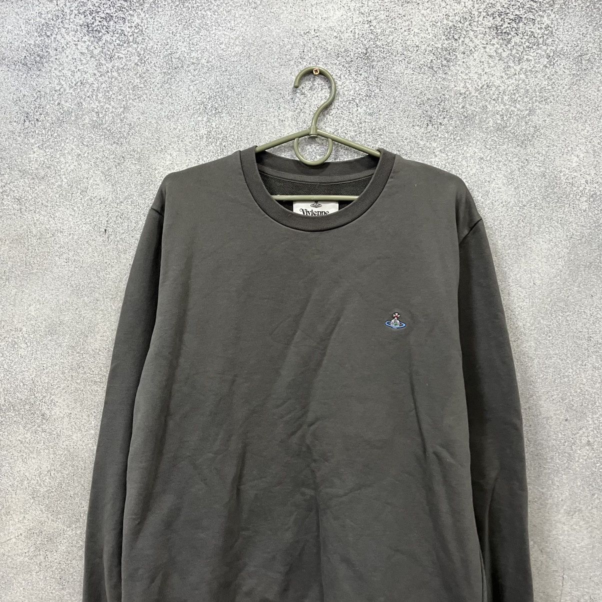 Vivienne Westwood Vintage Vivienne Westwood Sweatshirt Orb Logo Basic Pullover Size US M / EU 48-50 / 2 - 3 Thumbnail