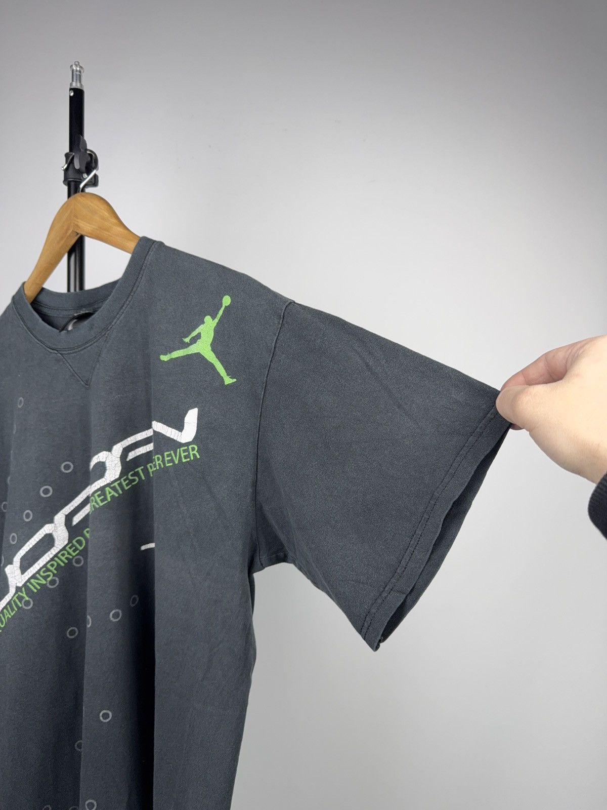 Jordan Brand Vintage 00s Jordan Jumpman Tee Neon Green Logo Y2K Style Size US M / EU 48-50 / 2 - 7 Thumbnail