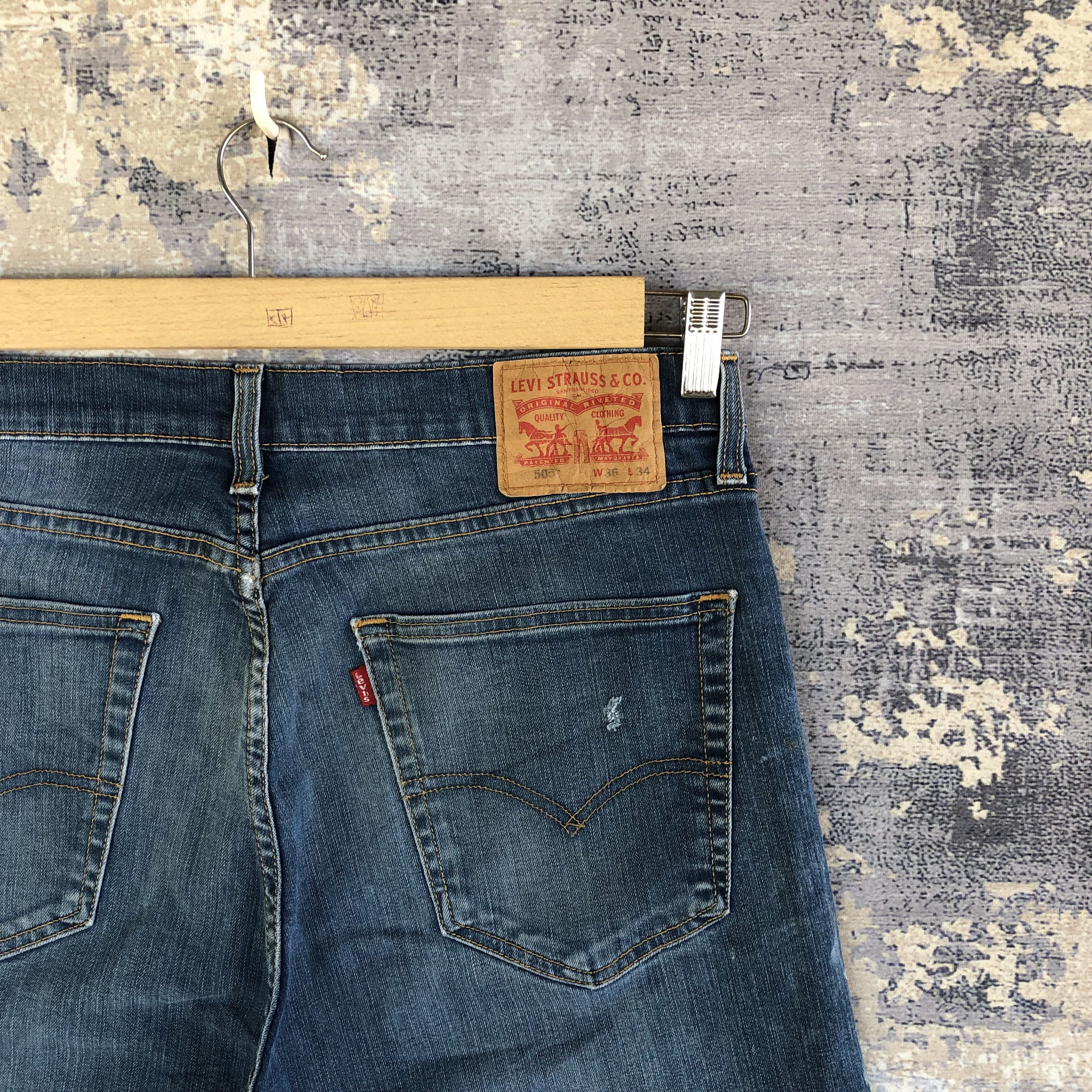 Levi's Vintage Y2K Levis Ripped Jeans Levi's 505 Faded Denim Size US 34 / EU 50 - 5 Thumbnail