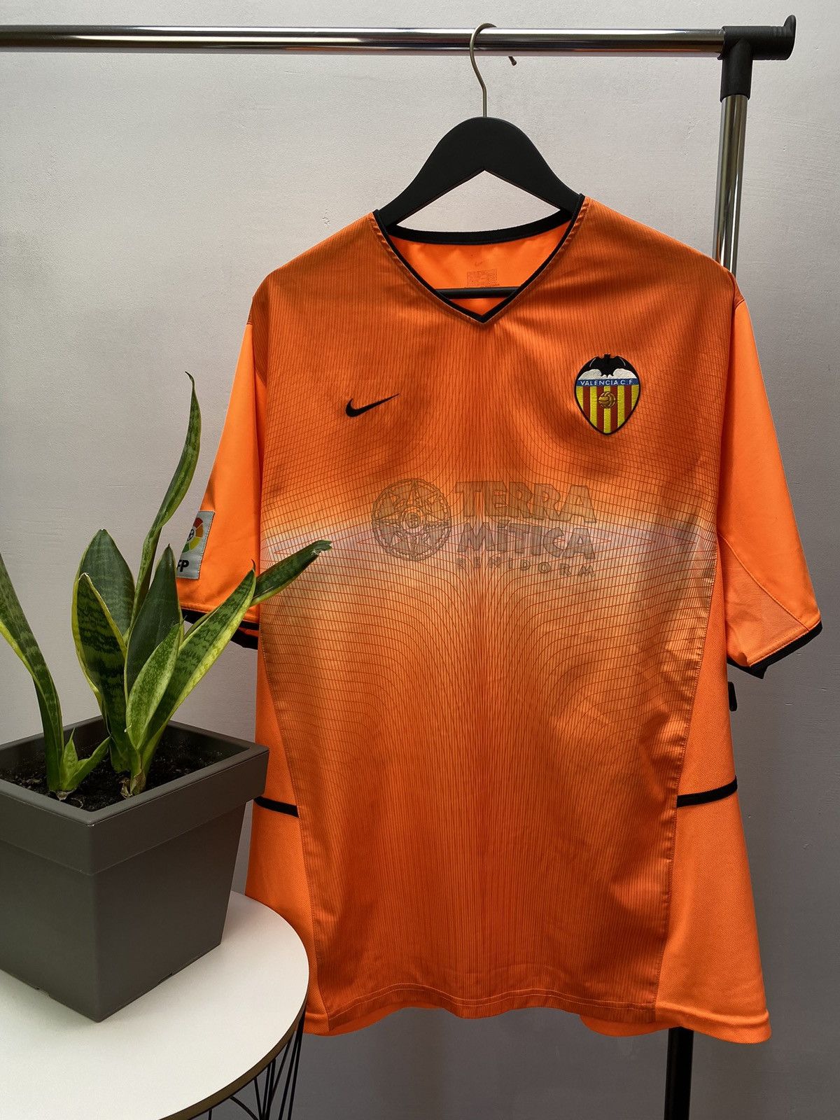 Nike × Vintage Nike Valencia 2002 2003 Away Jersey Soccer Football Shirt Size US XL / EU 56 / 4 - 1 Thumbnail