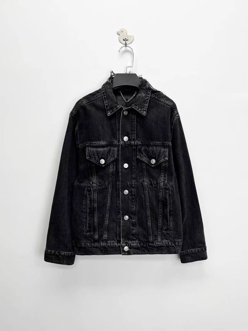 Balenciaga Balenciaga Wash black to do old damage, embroider sinner l Size US S / EU 44-46 / 1 - 2 Thumbnail