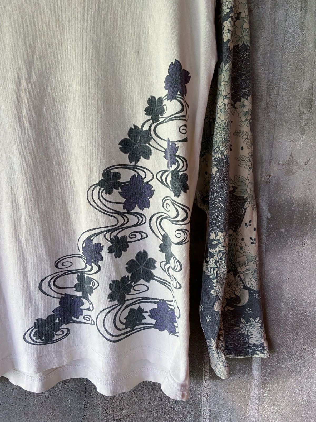 Beauty Beast JAPANESE FISH ART LONG SLEEVE Size US M / EU 48-50 / 2 - 5 Thumbnail