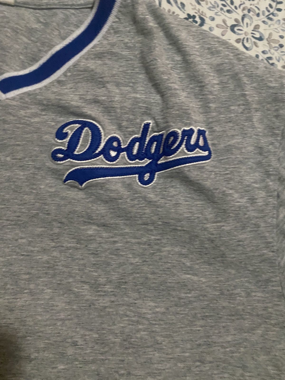 Mitchell & Ness Mitchell & Ness LA Dodgers V-Neck Shirt Size 2XL Size US XXL / EU 58 / 5 - 2 Thumbnail