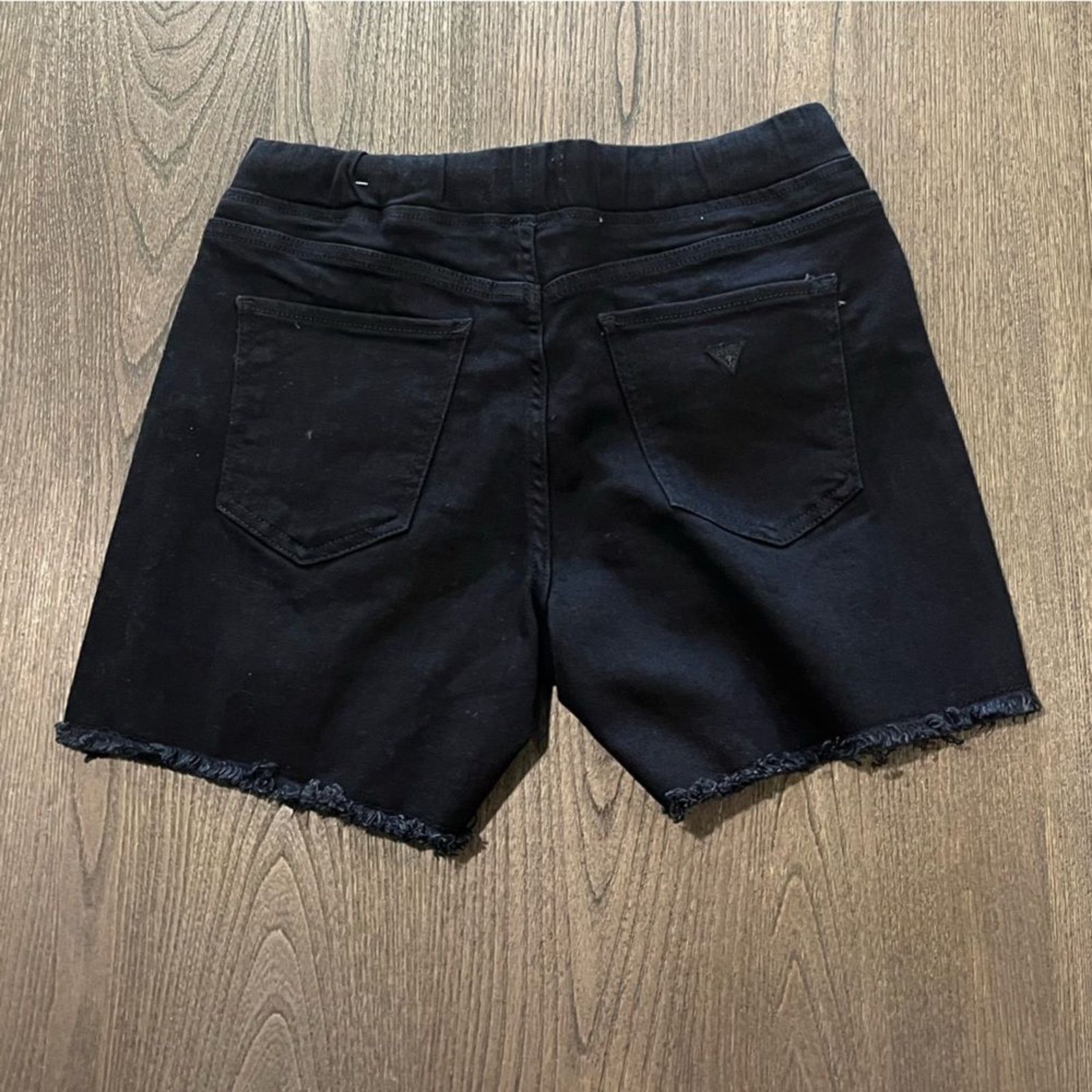 Guess NWOT Guess Black Distressed Denim Shorts Drawstring Size S Size 26" / US 2 / IT 38 - 3 Thumbnail