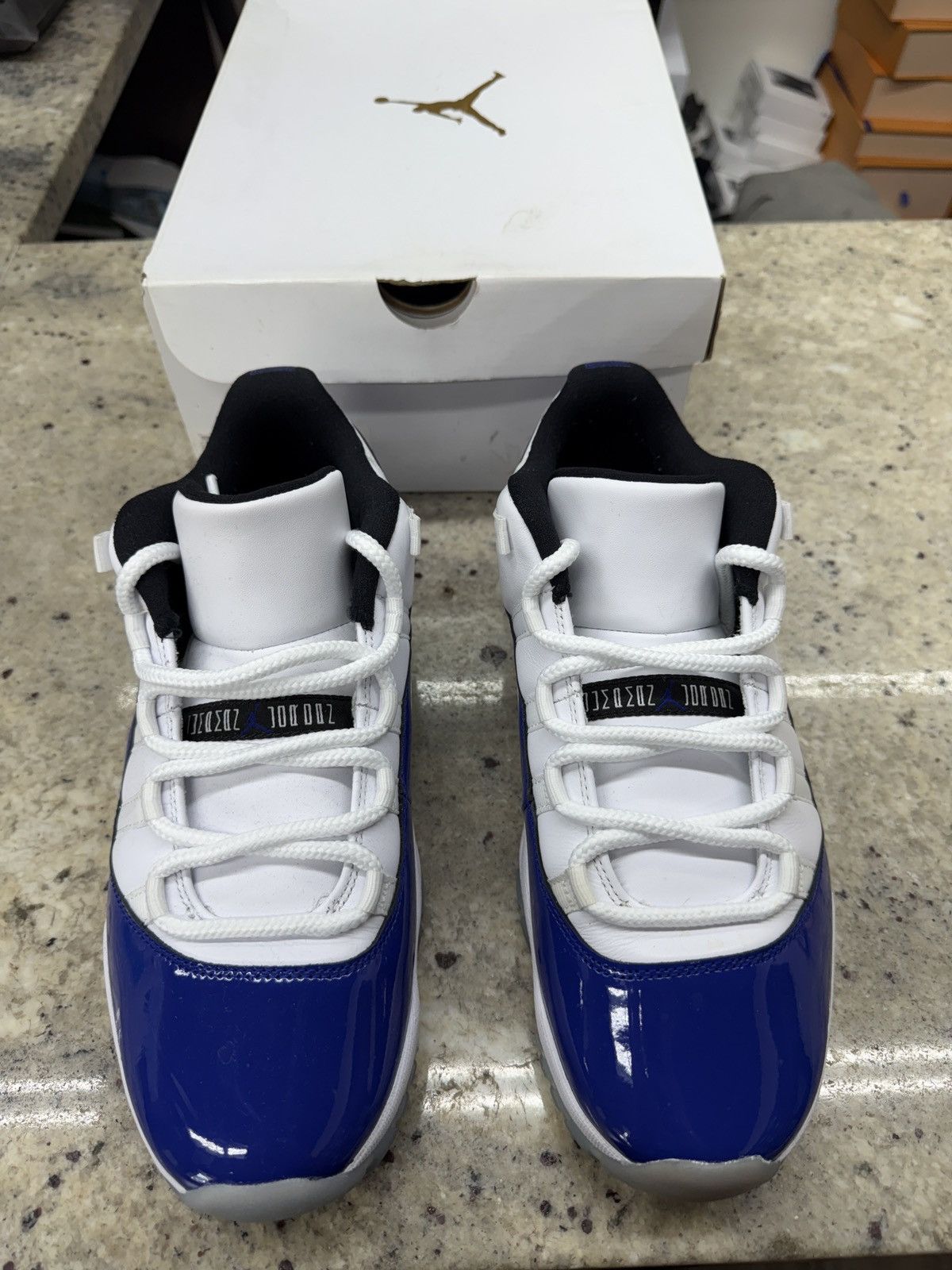 Jordan Brand Air Jordan 11 Retro Low White Concords Size US 11 / EU 44 - 3 Thumbnail