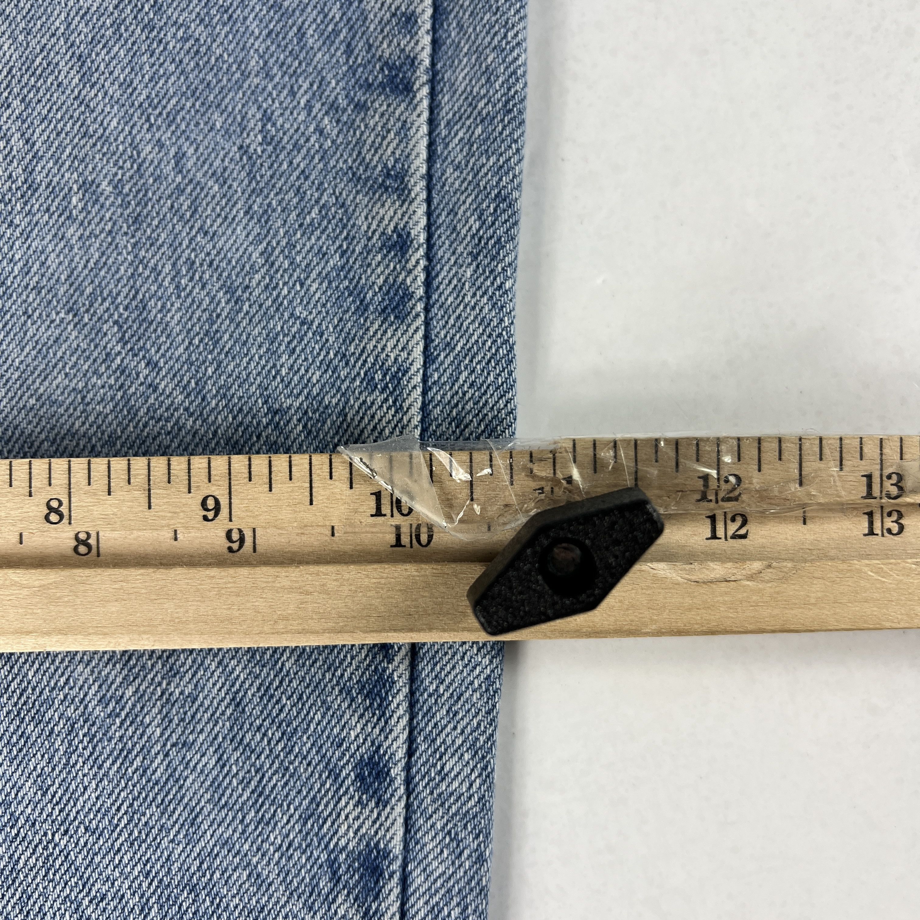 Levi's × Vintage Y2K Levi's Jeans 550 Relaxed Light Blue Faded Cotton Denim Size US 35 - 20 Thumbnail