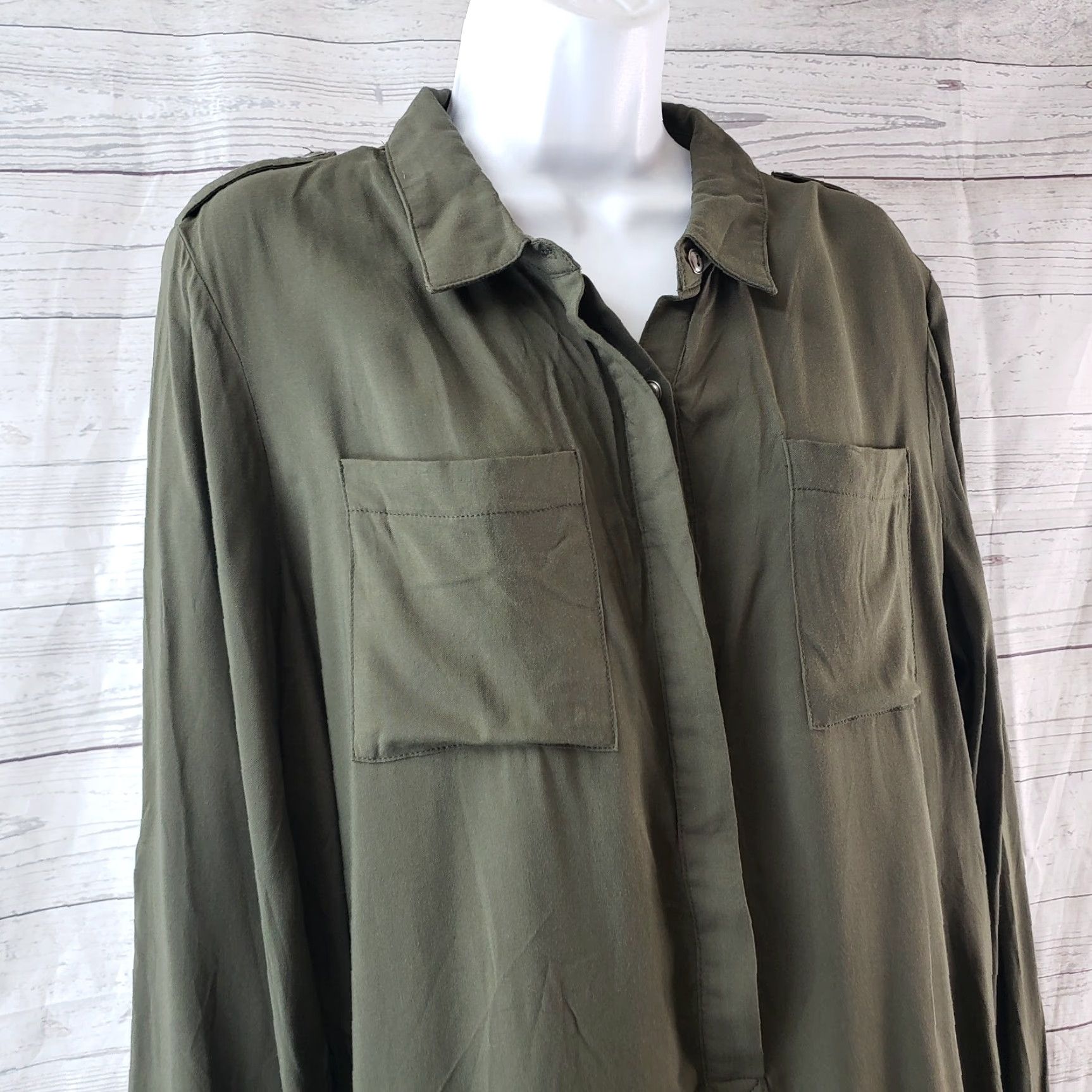 Vintage NSR Mora Utility Shirt NSR Womens Mora Utility Shirt XL Green Long Sleeve Blouse Collared Rayon NSR Womens Size XL / US 12-14 / IT 48-50 - 2 Thumbnail