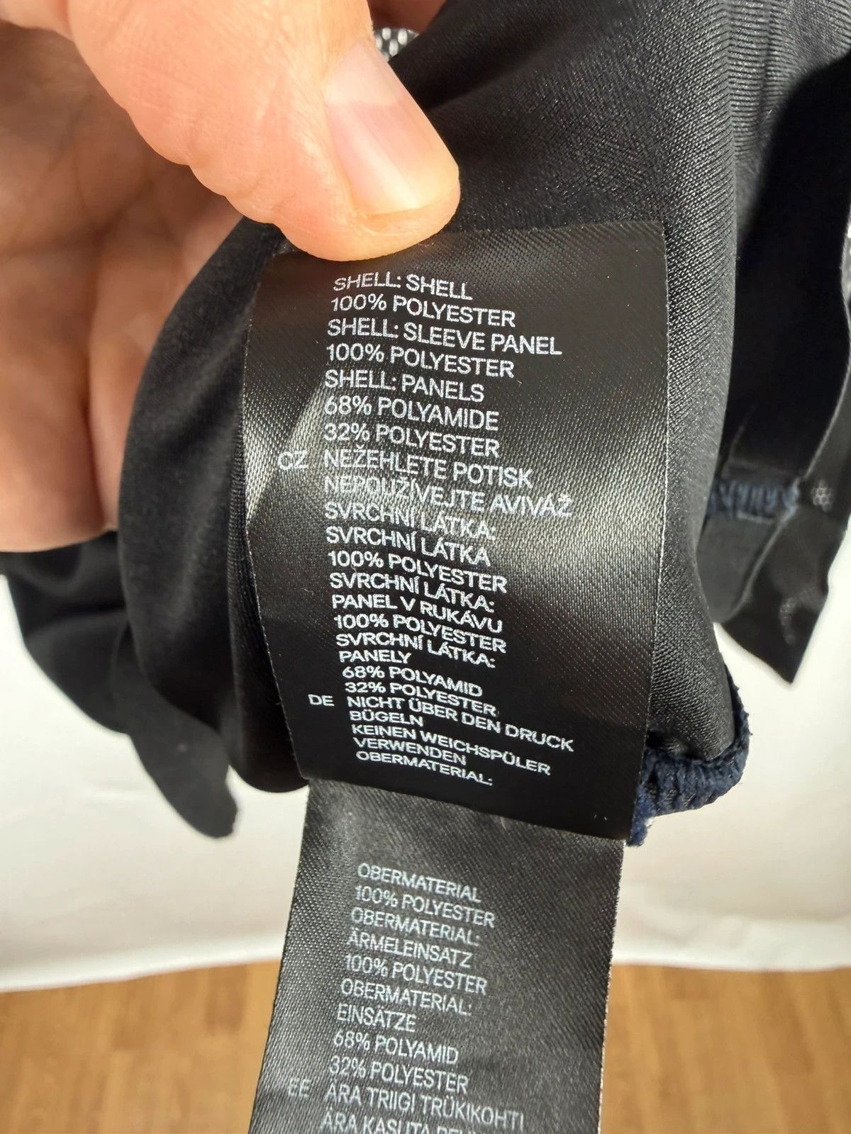 Alexander Wang × H&M Alexander Wang HM Longsleeve With Mesh Logos size S Size US S / EU 44-46 / 1 - 9 Thumbnail
