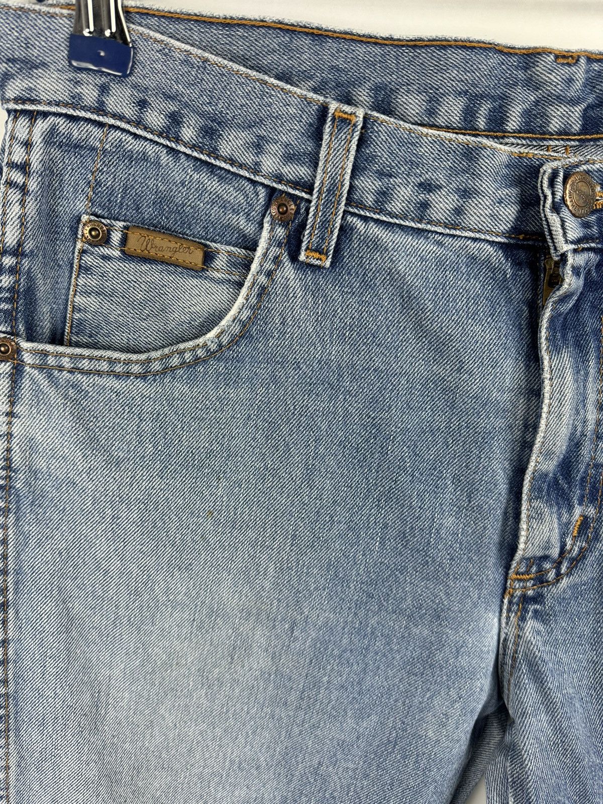 Vintage Essential Wrangler Regular Fit Light Wash Cotton Denim Jeans Size US 32 / EU 48 - 5 Thumbnail