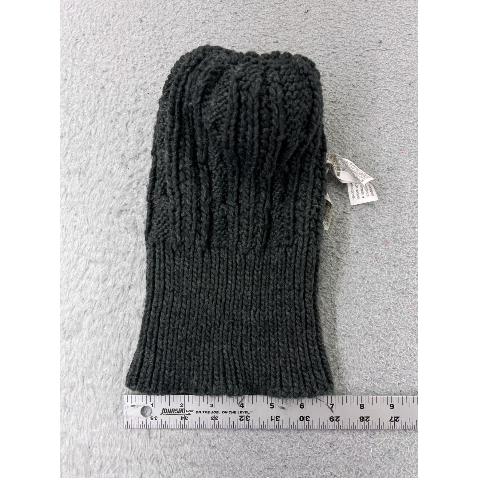 Forever 21 FOREVER 21 Beanie Toque Adult One Size Dark Gray Cable Knit Acrylic Snow Ski Pom Hat Size ONE SIZE - 6 Thumbnail