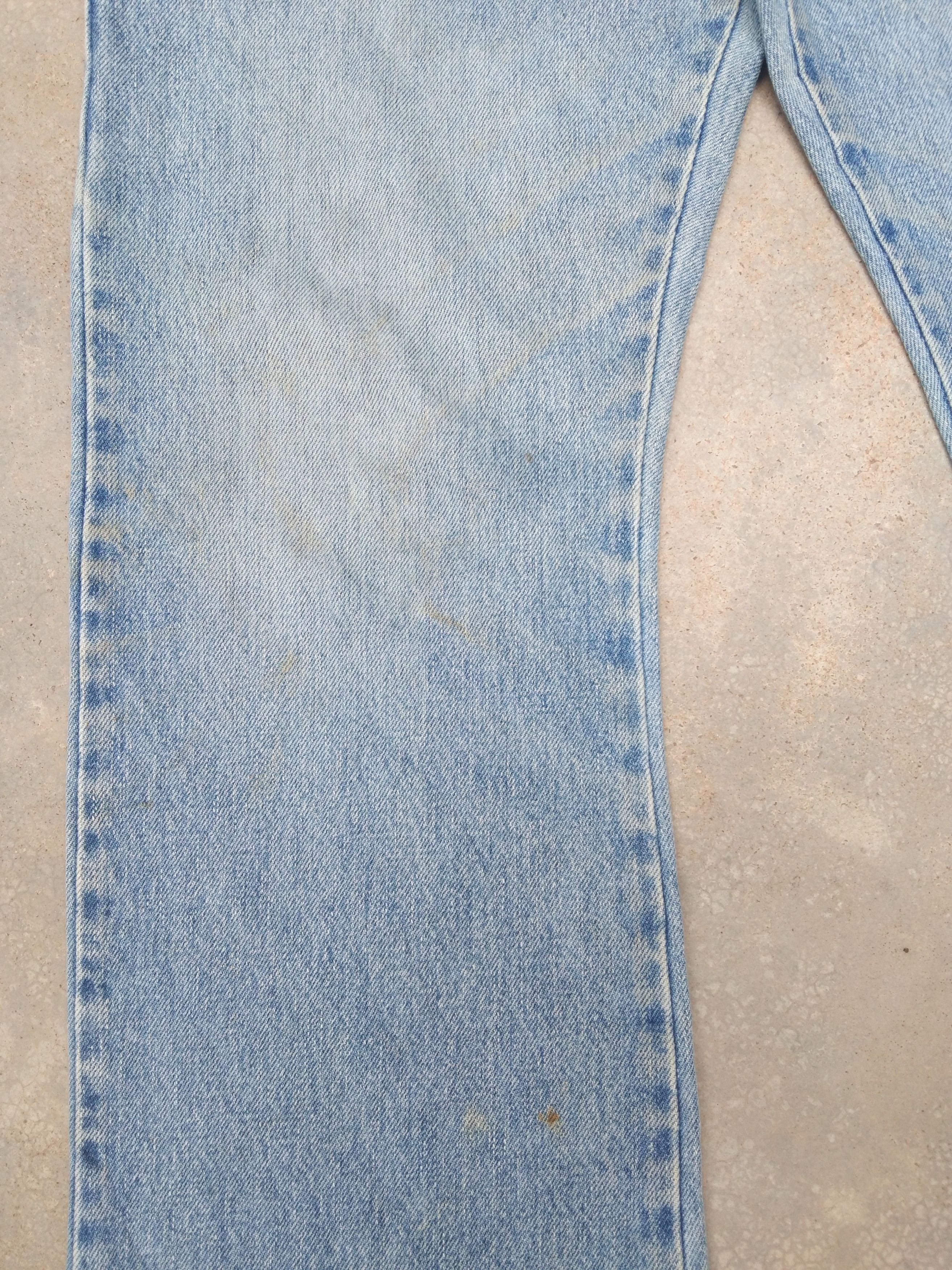 Jean × Levi's × Vintage Vintage Levis 517 Boot Cut Distressed Jeans 33x30 Size US 33 - 6 Thumbnail