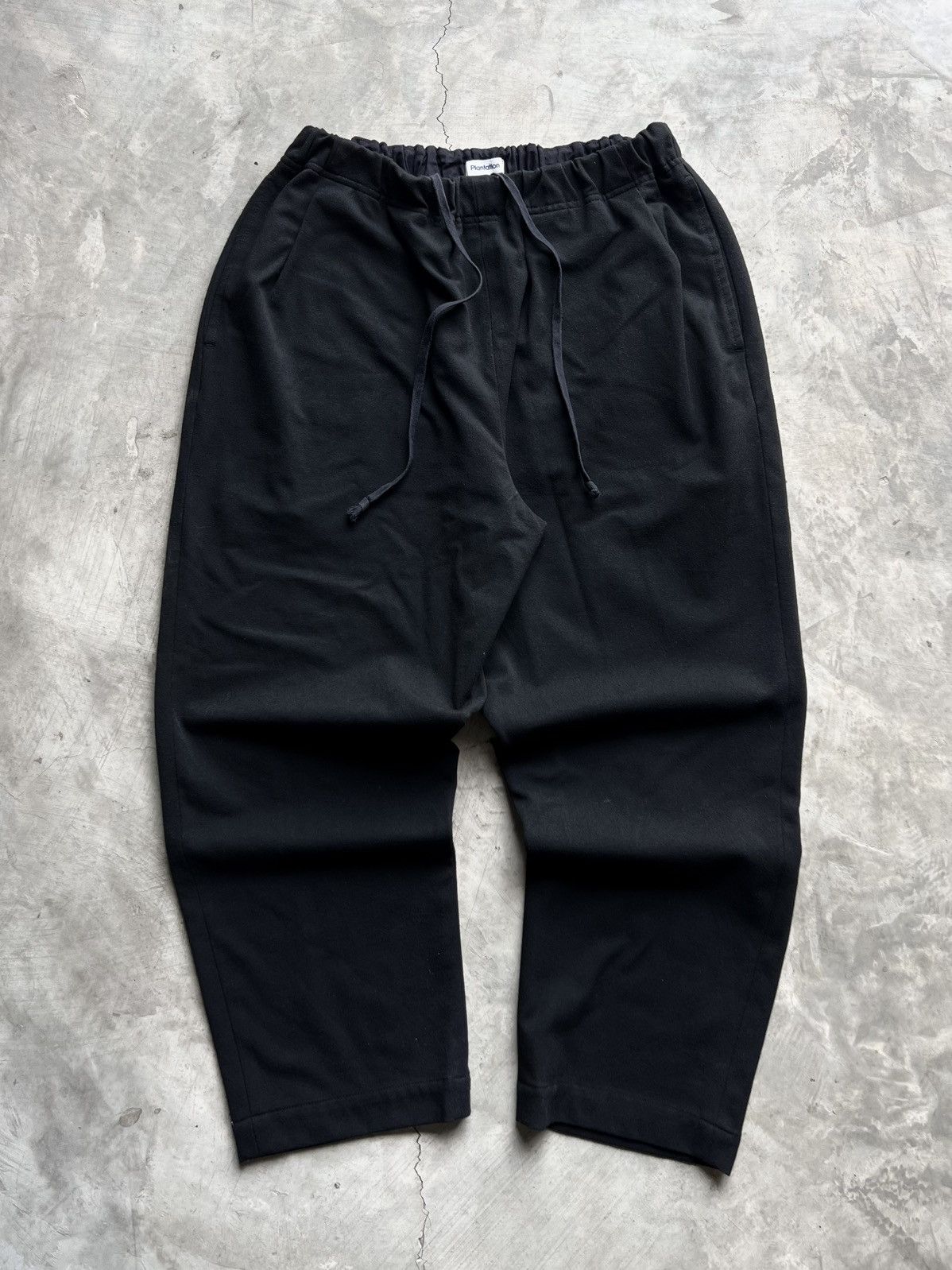 Issey Miyake Plantation Issey Miyake Smock Waist Tapered Trousers Size US 34 / EU 50 - 1 Thumbnail