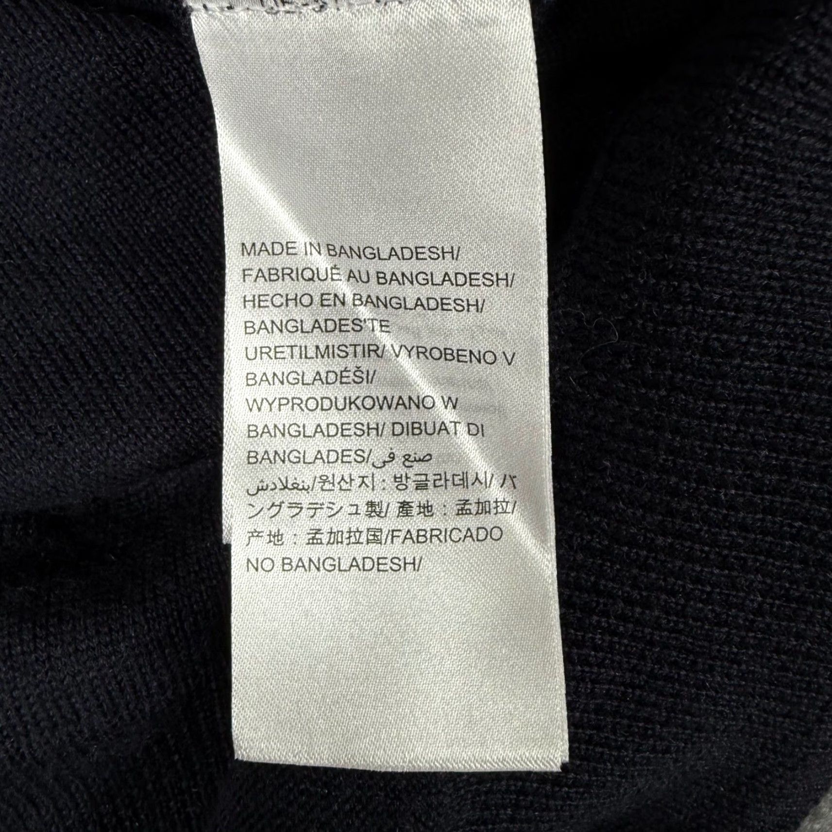 Calvin Klein Calvin Klein Italian Merino Wool V-Neck Sweater Men XL Knit Pullover Blue Size US XL / EU 56 / 4 - 7 Thumbnail
