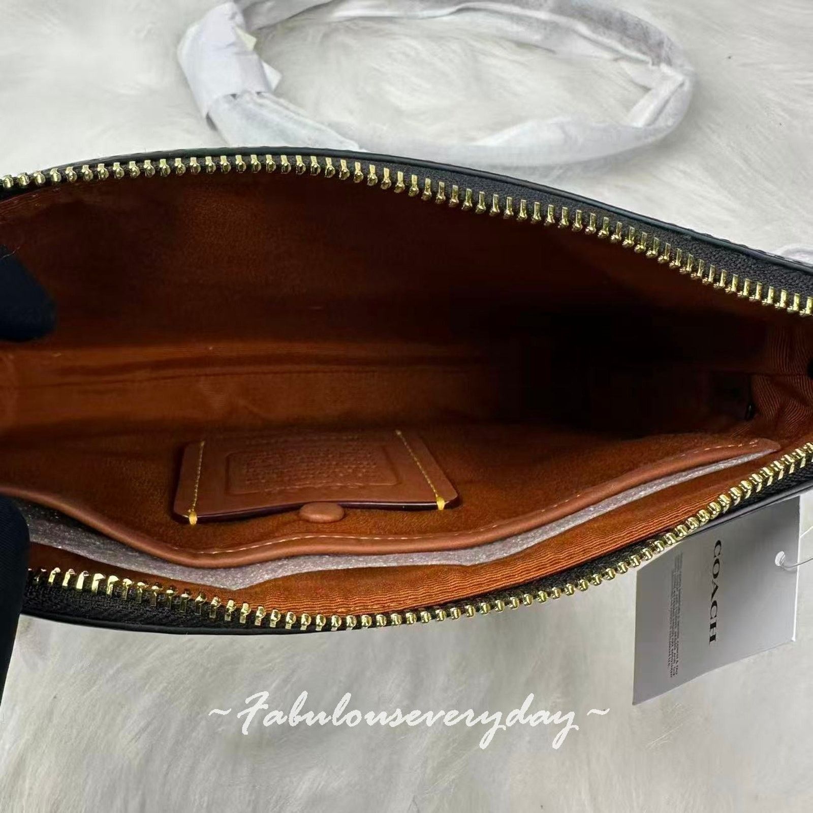 Coach Coach Legacy Small Signature Leather Crossbody Black CCD41 Size ONE SIZE - 5 Thumbnail