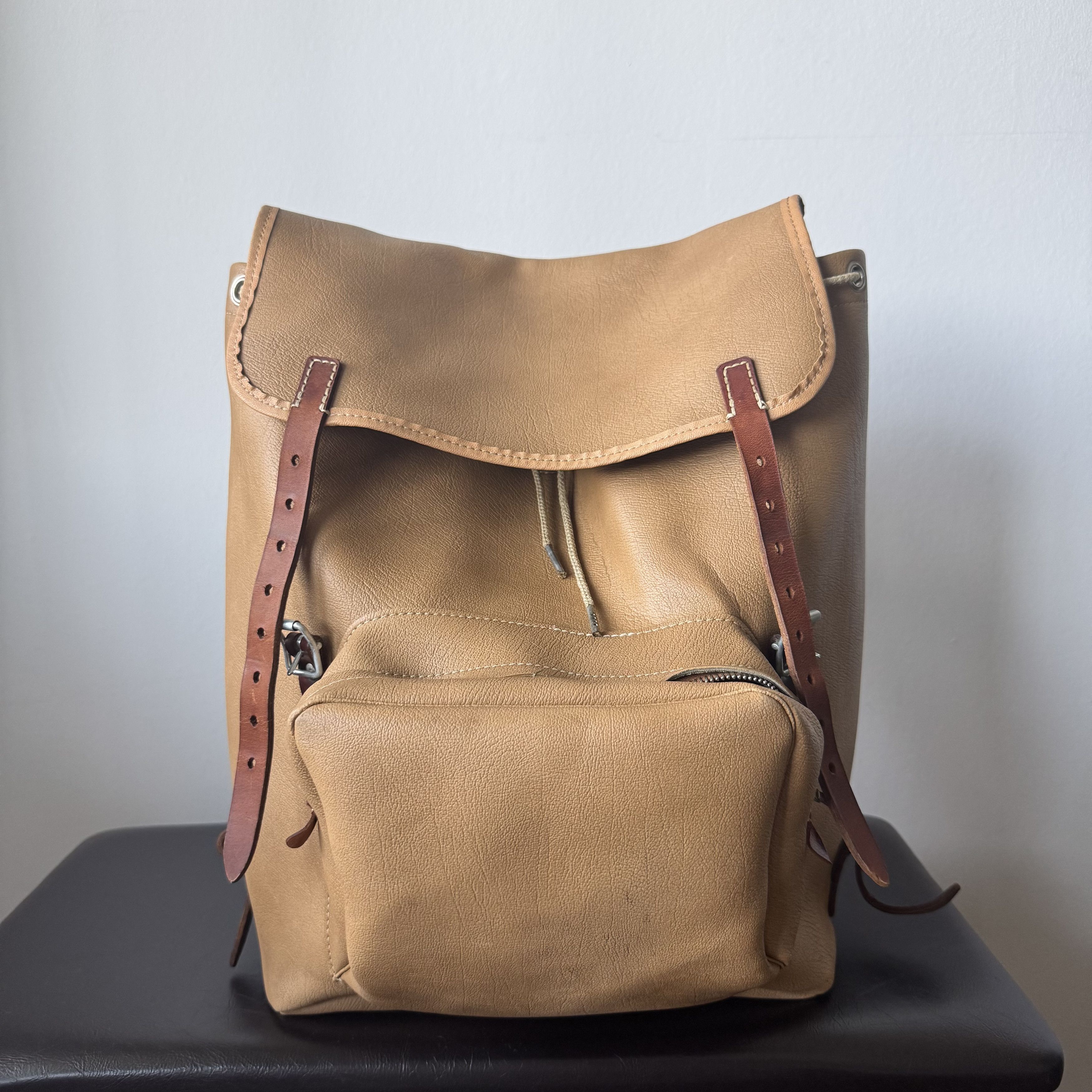 Japanese Brand × Vintage Vintage Army Military Hiking Riri 30s Leather Backpack Size ONE SIZE - 1 Thumbnail