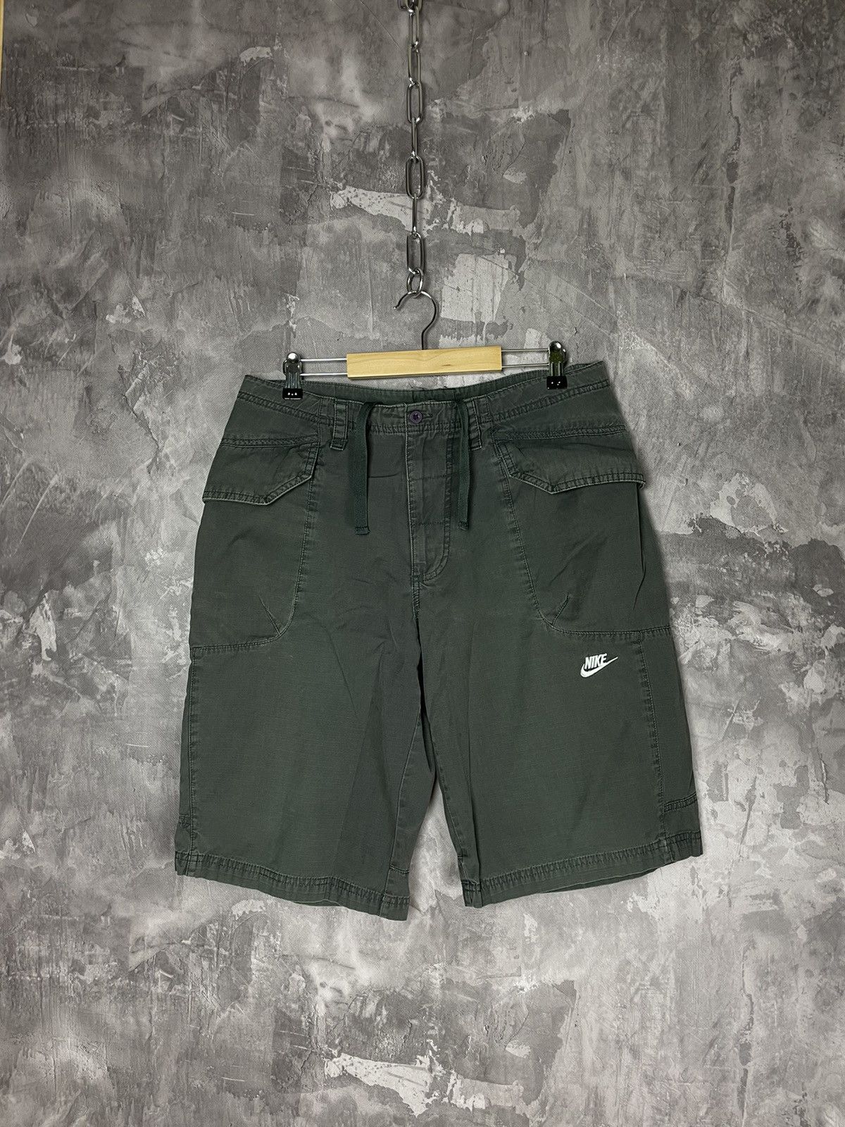 Japanese Brand × Nike × Vintage Nike Cargo vintage shorts Y2K Size US 32 / EU 48 - 1 Thumbnail