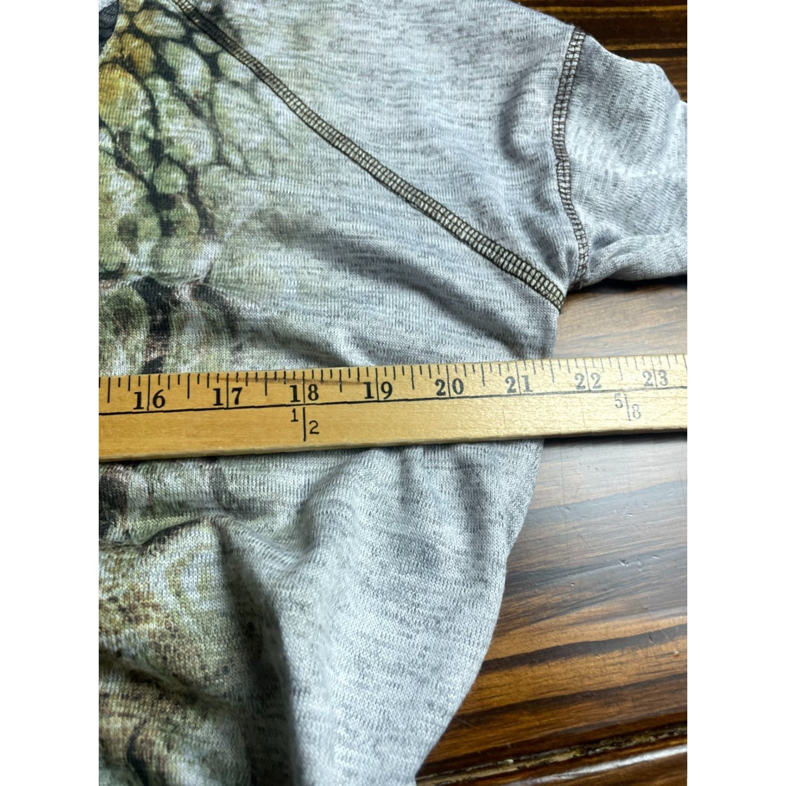 Olive Let me live Shirt Women’s Medium Gray Snakeskin Jeweled Long Sleeve Shirt Size M / US 6-8 / IT 42-44 - 5 Thumbnail