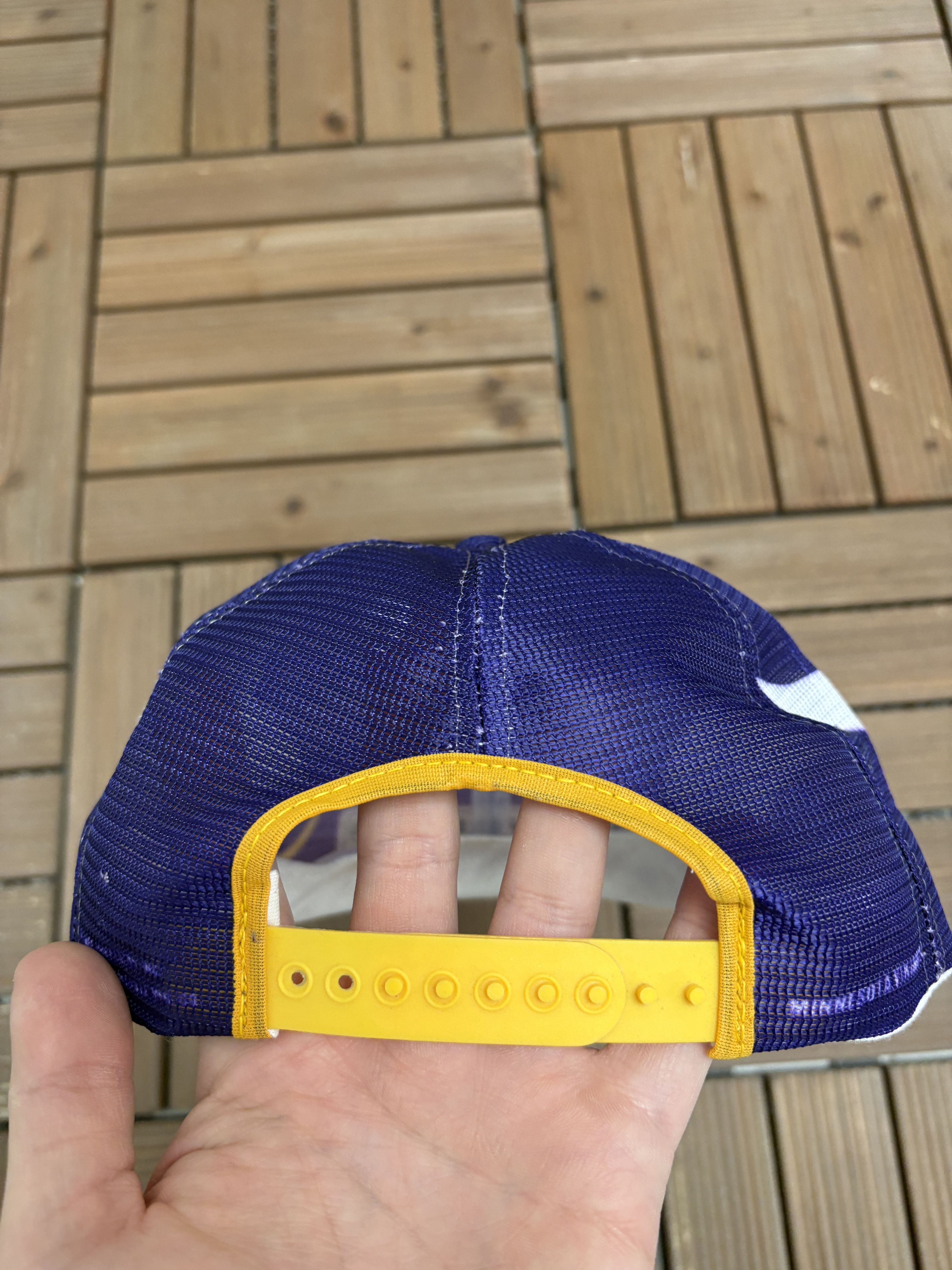 Vintage Minnesota Vikings Helmet Design Vintage Purple Snap Back Hat Size ONE SIZE - 5 Thumbnail