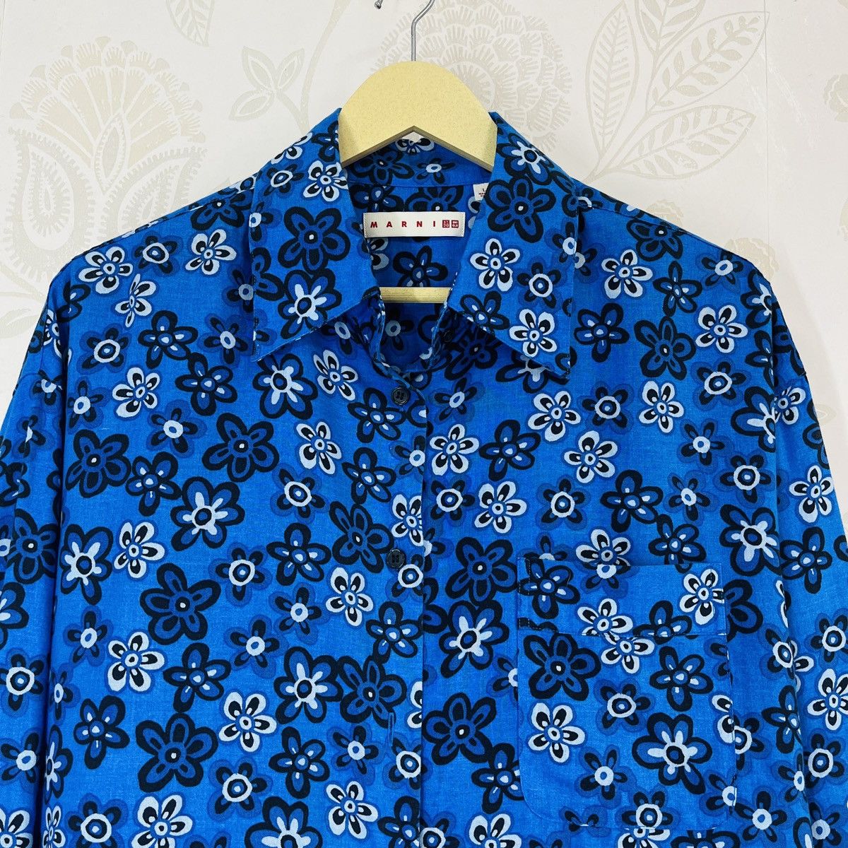 Marni MARNI X Uniqlo Japan Blue Flowers Shirts Buttons Up Size L Size US L / EU 52-54 / 3 - 20 Thumbnail