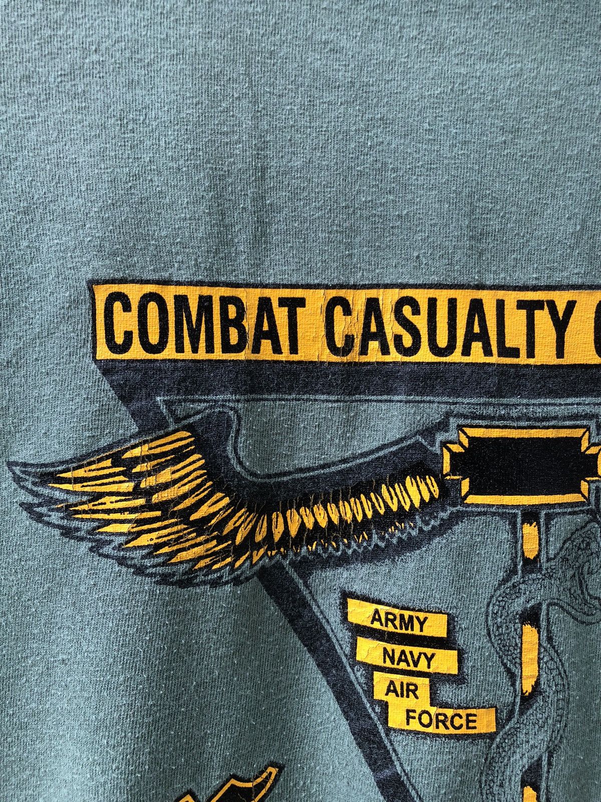 Japanese Brand Vintage Y2K C4 Combat Casualty Care Course Tee Size US XL / EU 56 / 4 - 8 Thumbnail