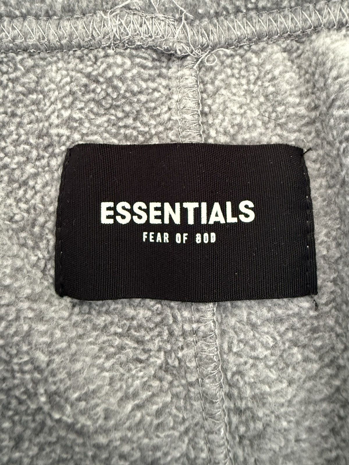 Essentials Fear of God Essentials Grey Fleece Sweatpants Size S Size US 32 / EU 48 - 4 Thumbnail