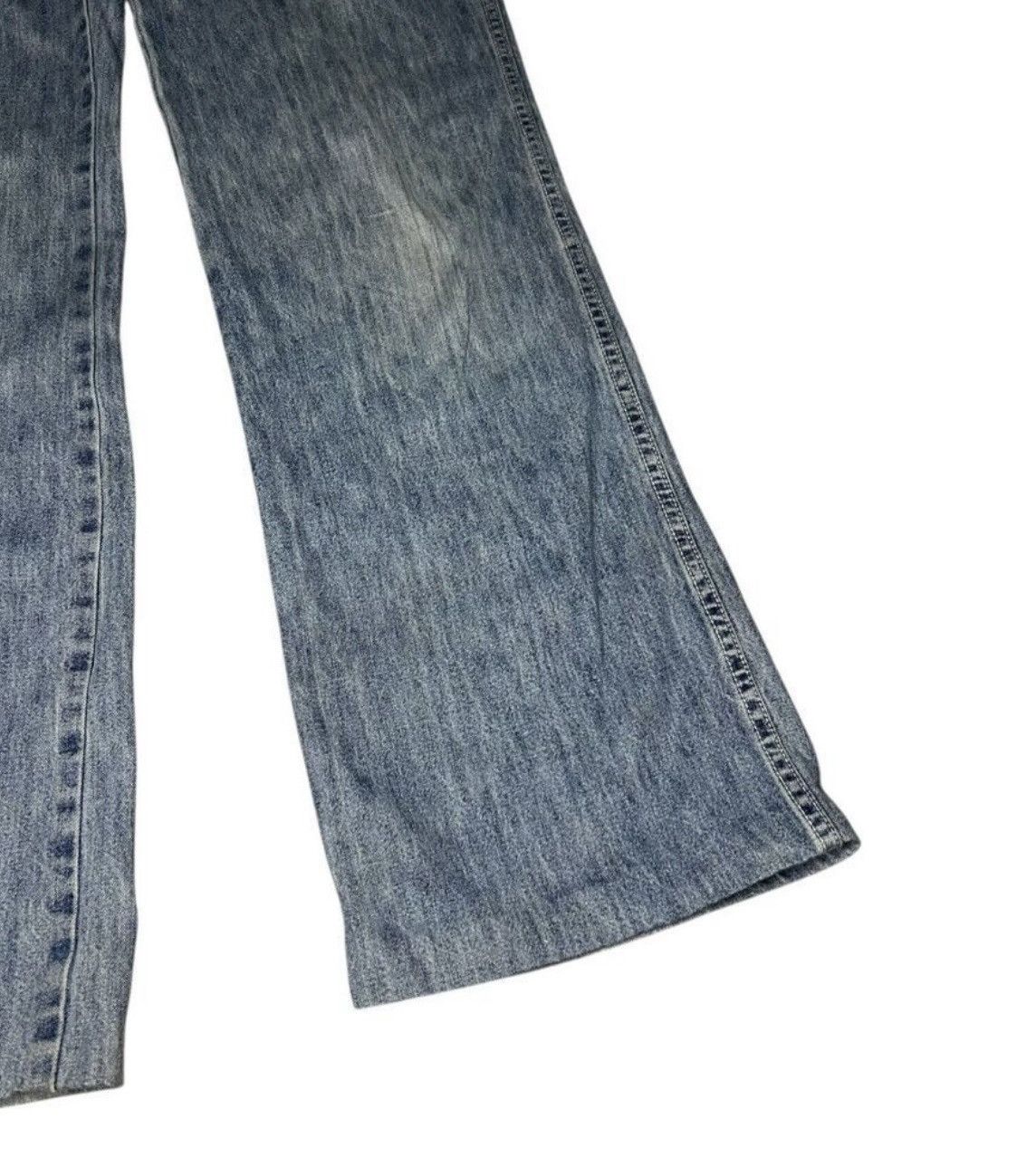 L.E.I. Vtg lei Juniors 7 Lace Flare Low Rise Jeans Light Wash Y2K Size 30" / US 8 / IT 44 - 3 Thumbnail