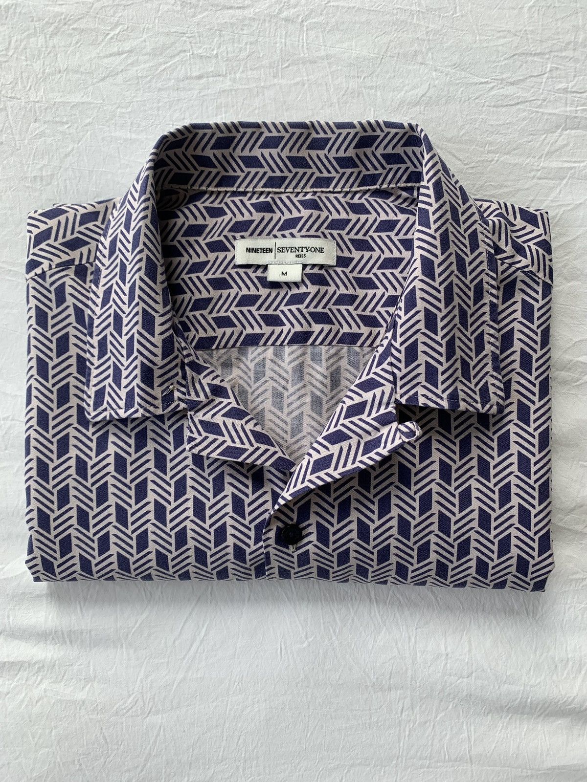 Paul Smith Collection of 9 Tops! (8 shirts & 1 t-shirt) Size US M / EU 48-50 / 2 - 18 Thumbnail