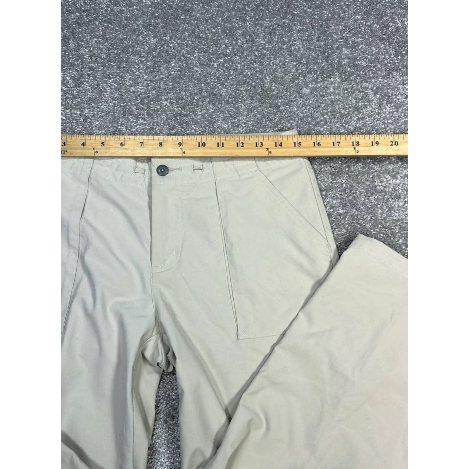 Patagonia Patagonia Inter Continental Capris Pants Womens 4 Beige Nylon Wrinkle Resistant Capris Mens Womens Size 27" / US 4 / IT 40 - 4 Thumbnail