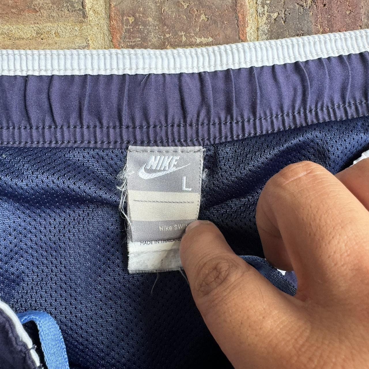 Nike Nike Shorts - (Large) Size US 34 / EU 50 - 2 Thumbnail