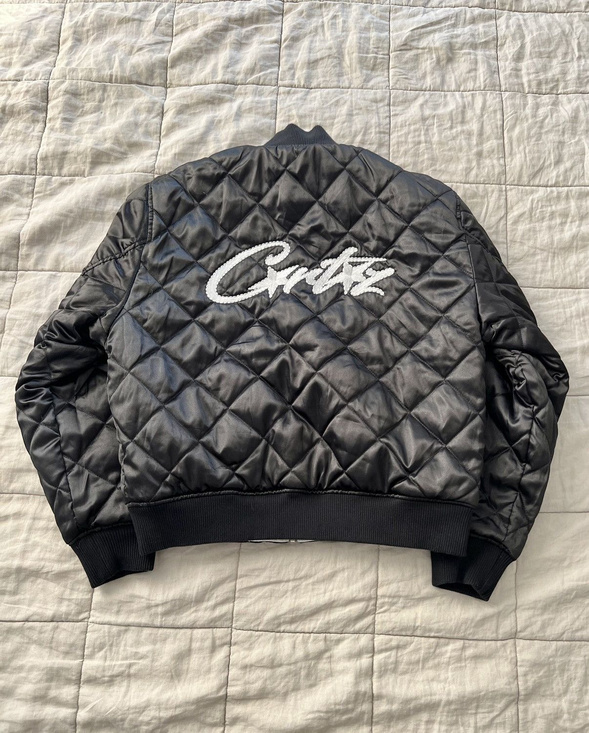 Pre-owned Corteiz X Vintage Ss24 Corteiz Reversible Bomber Jacket White/black