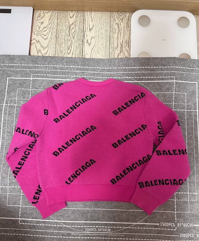 Balenciaga balenciaga pink sweater with logo print Size US S / EU 44-46 / 1 - 2 Thumbnail