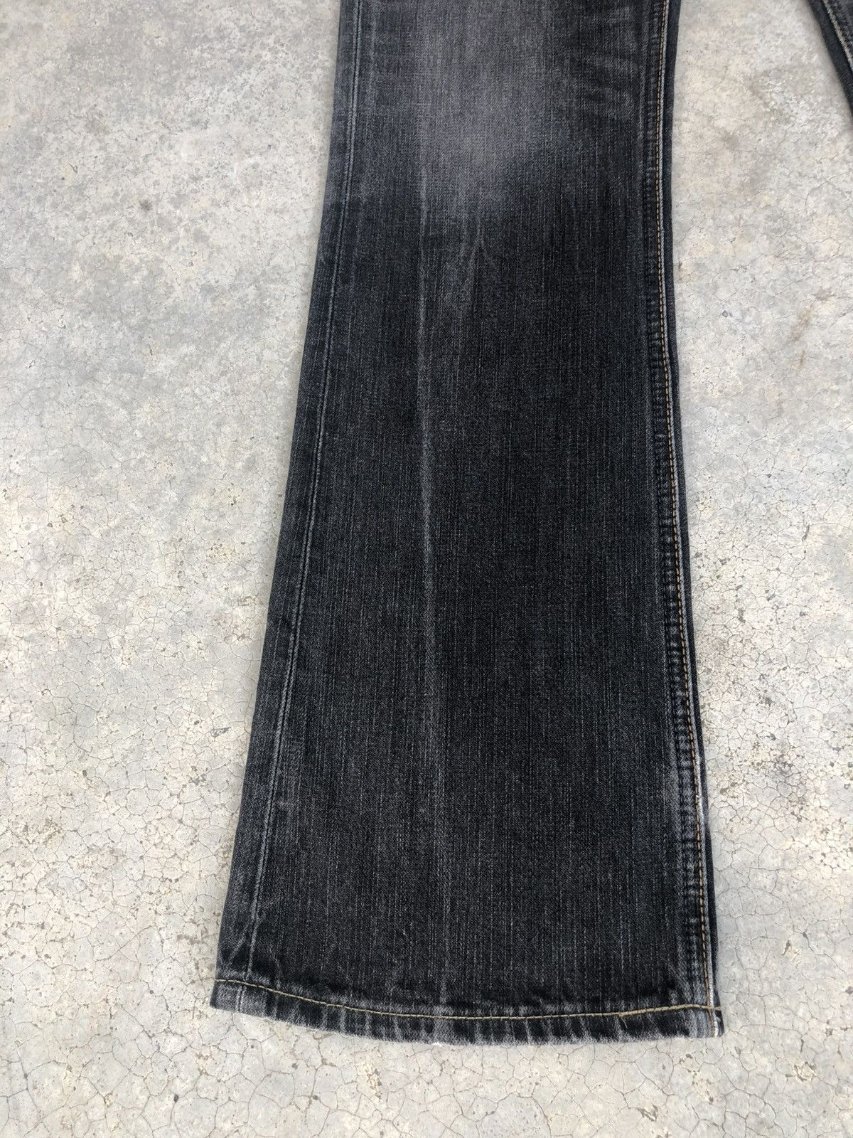 If Six Was Nine Japanese Wrangler Flared Jeans Distressed Size US 30 / EU 46 - 6 Thumbnail