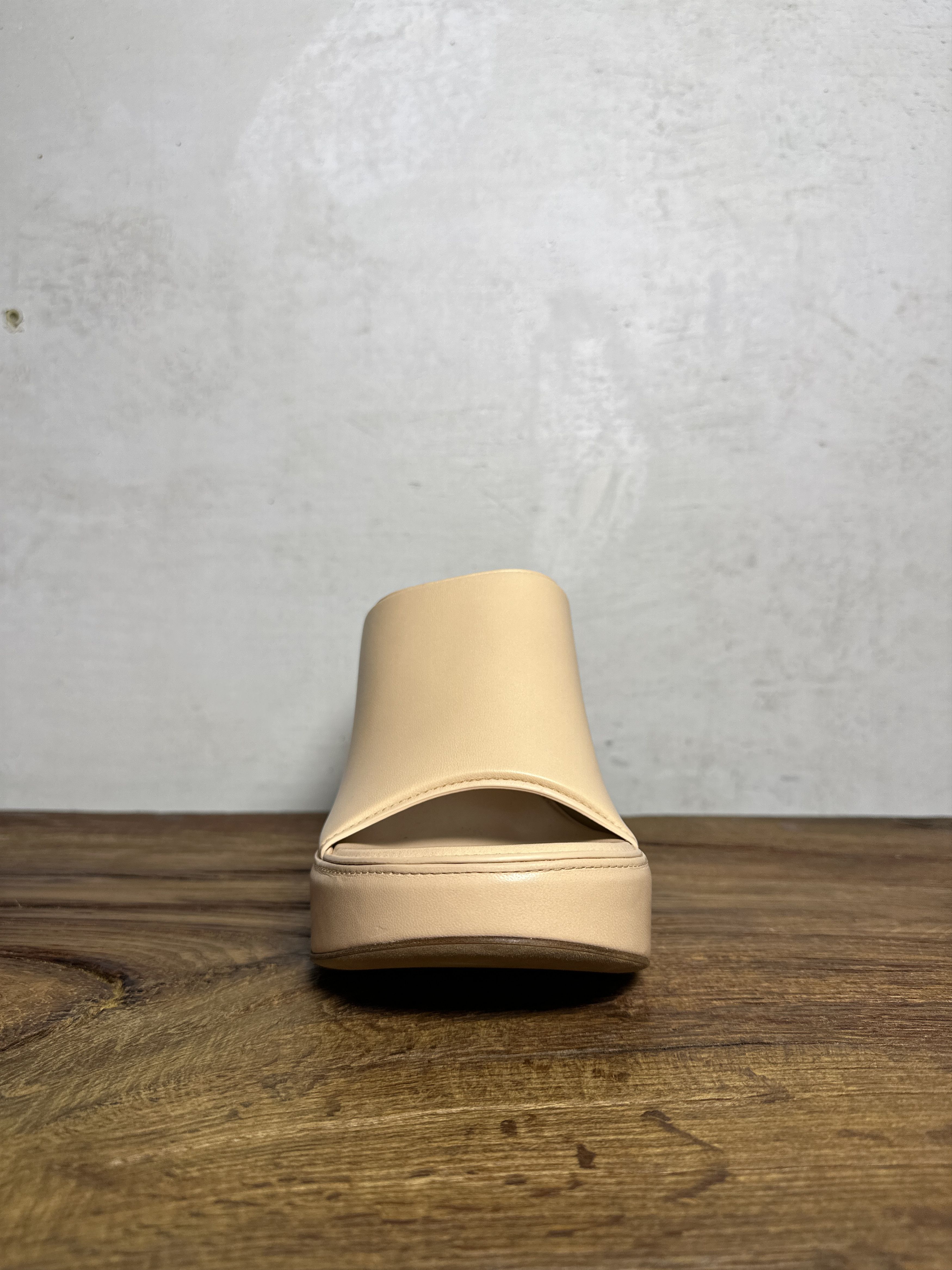 Bottega Veneta Bottega Veneta Cream Wedge Heeled Sandals Size US 10 / IT 40 - 15 Thumbnail