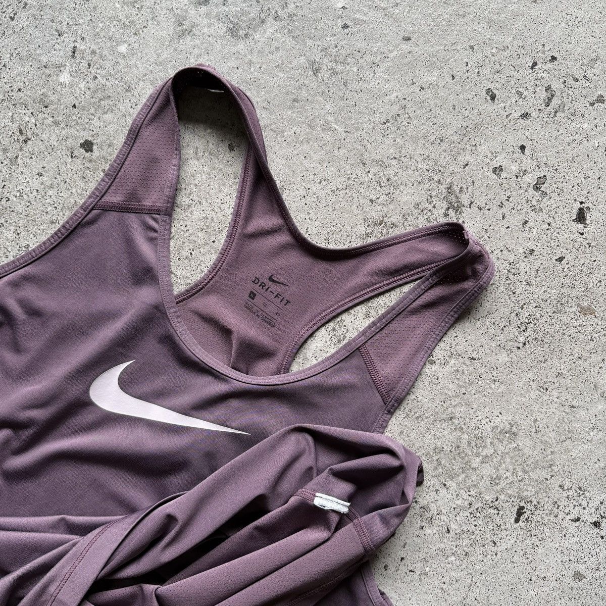 Nike Nike Womens Dri-FIT Big Swoosh Running Training Tank Top Size XL / US 12-14 / IT 48-50 - 3 Thumbnail