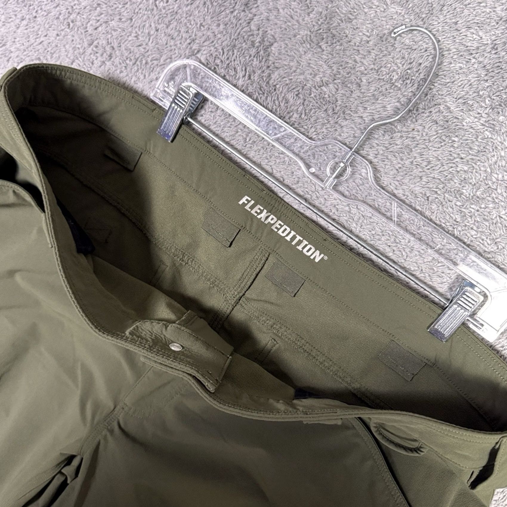 Vintage Duluth Trading Pants Mens 42x32 Flexpedition Cargo Nylon Stretch Relaxed 71153 Cargo Pants Mens 42 Regular Green Nylon Stretch Wide 71153 Size US 42 / EU 58 - 4 Thumbnail