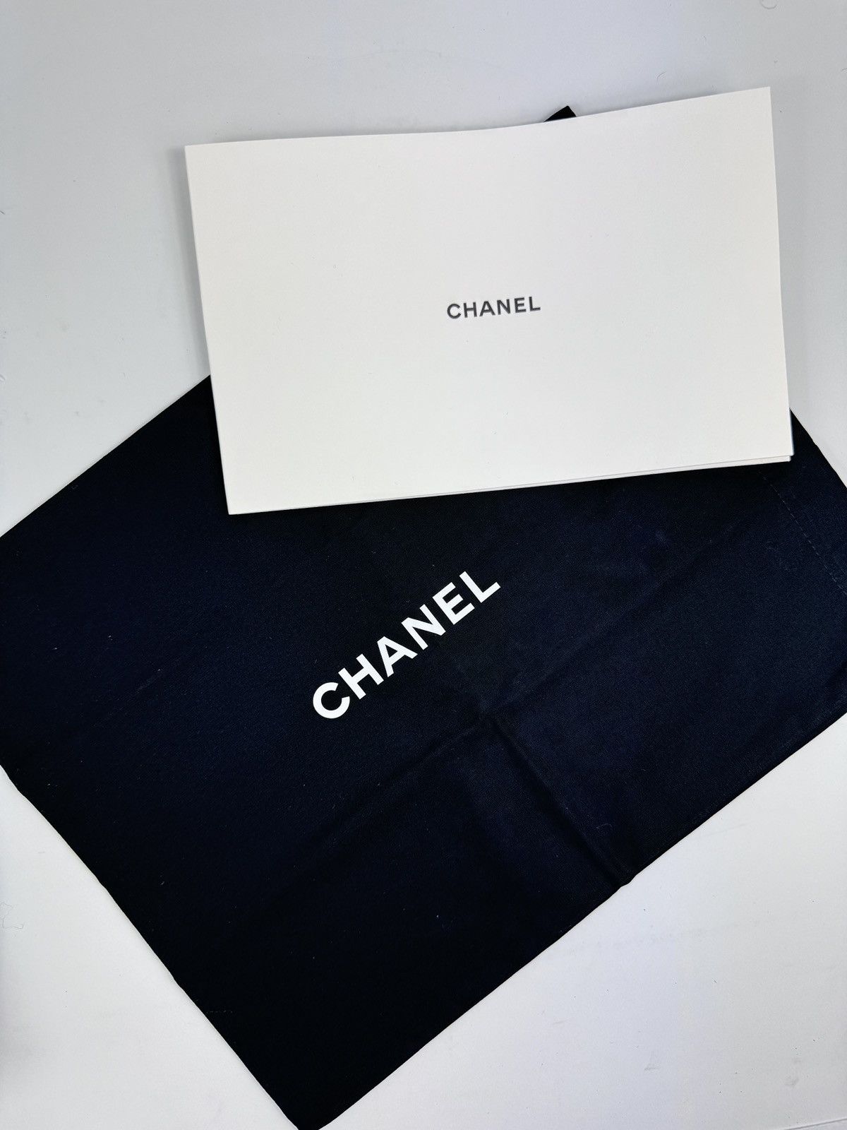 Chanel SMALL CHANEL VELVET SHOPPER TOP HANDLE BAG Size ONE SIZE - 11 Thumbnail