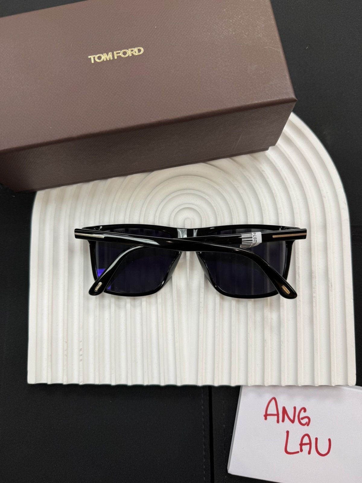 Tom Ford NEW Tom Ford TF832 Brown Tom Ford Sunglasses Size ONE SIZE - 2 Thumbnail