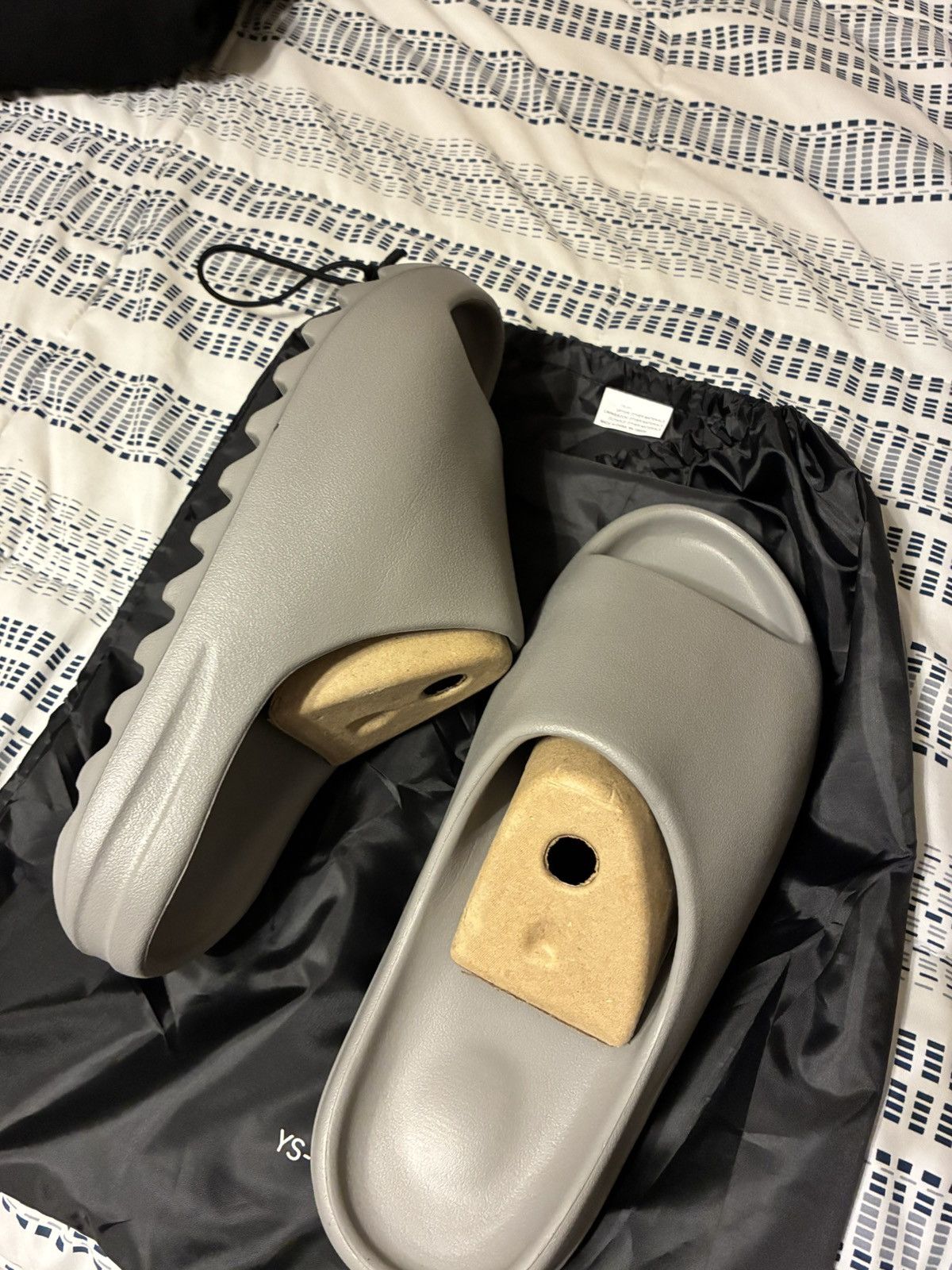 Yeezy Yeezy Slides Grey Size US 13 / EU 46 - 5 Thumbnail