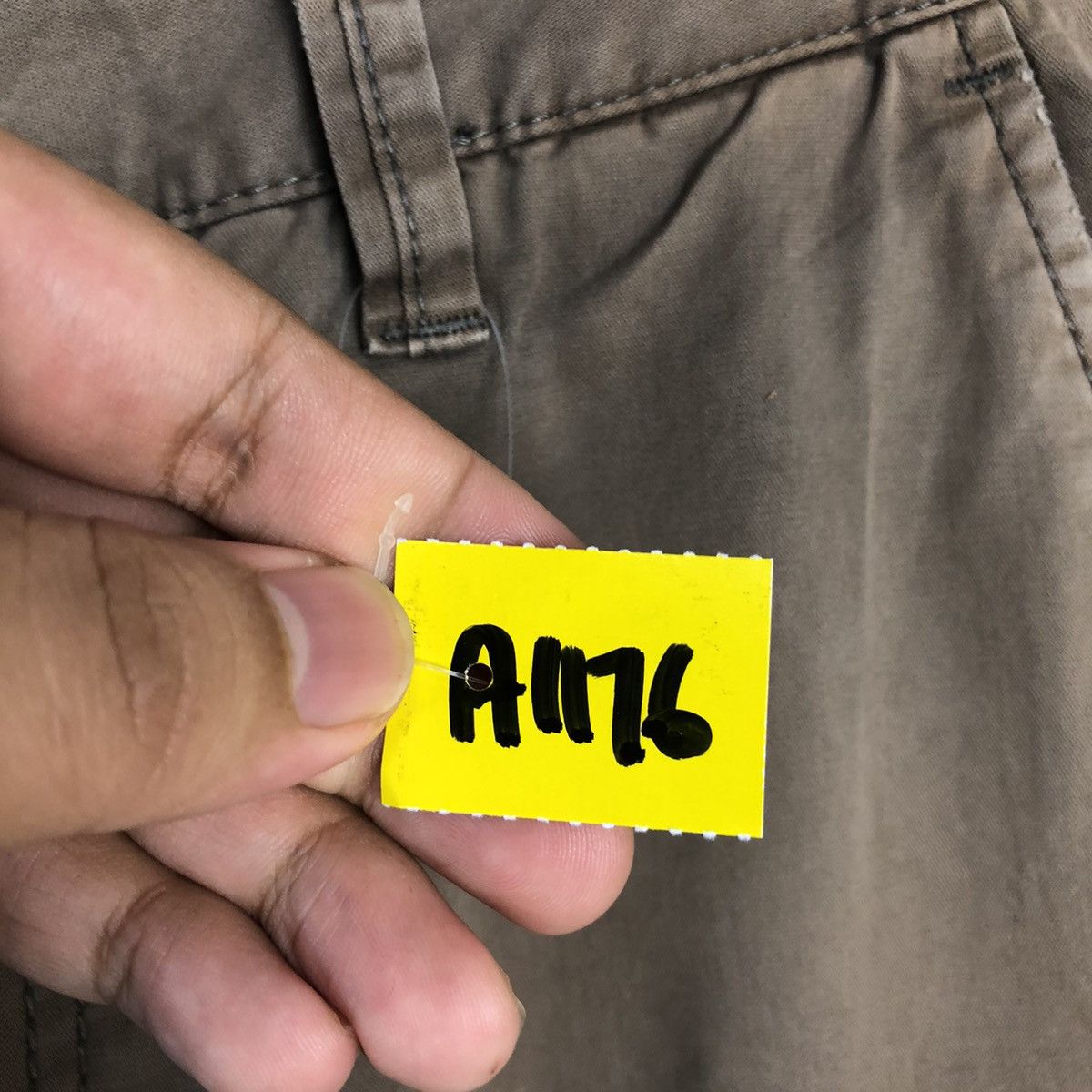 Japanese Brand Uniqlo Brown faded Cargo Multipocket Pants #A1176 Size US 30 / EU 46 - 13 Thumbnail