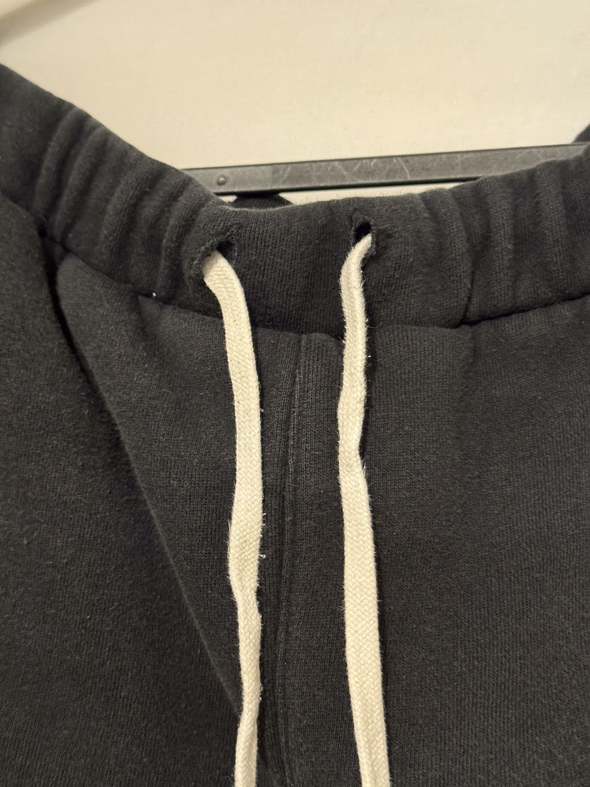 Fear of God 🔥Fear of God Essentials FW18 Stripe Sweatpants SZ Med Black Size US 33 - 4 Thumbnail