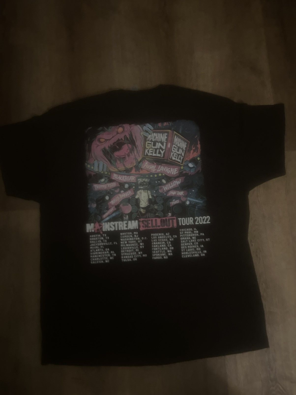 Band Tees MGK “Mainstream Sellout” Tour Size US L / EU 52-54 / 3 - 2 Thumbnail