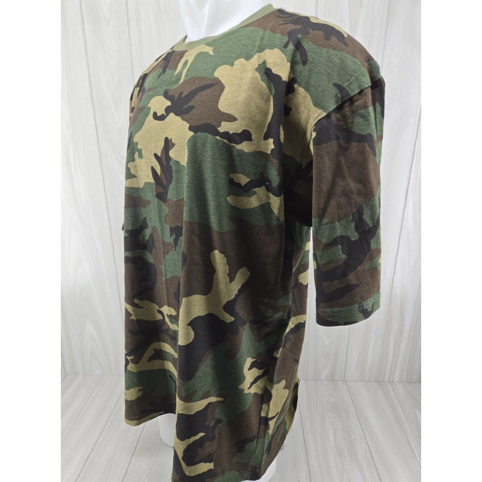 Vintage Claudio Nucci T Shirt Mens XL Woodland Green Camo Cotton Short Sleeve Size US XL / EU 56 / 4 - 3 Thumbnail