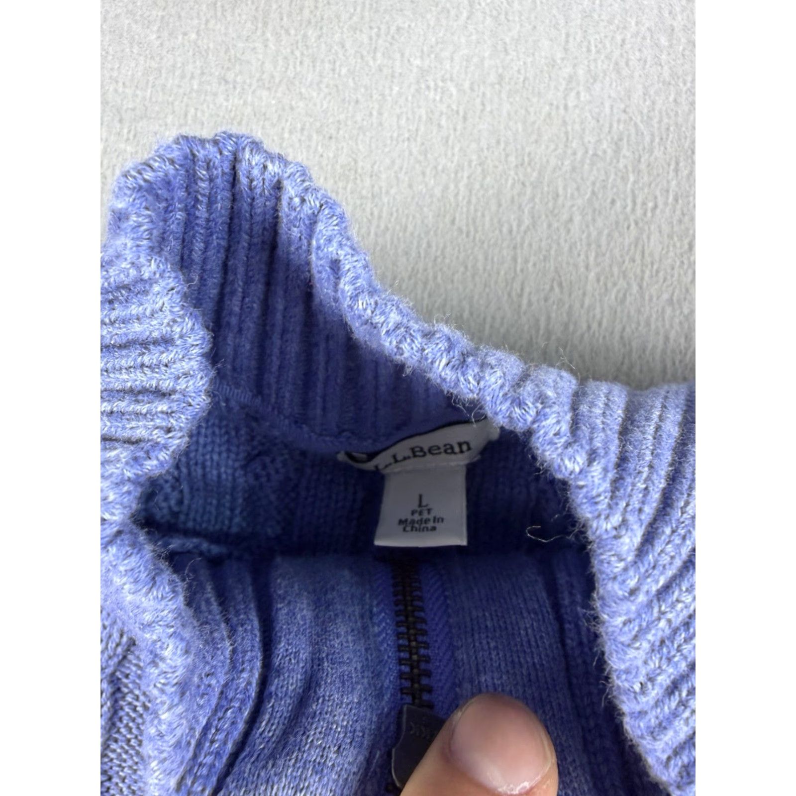 Vintage LL Bean Sweater Women’s Full Zip Petite Size L Blue Cable Knit Outdoors NEW Size L / US 10 / IT 46 - 4 Thumbnail