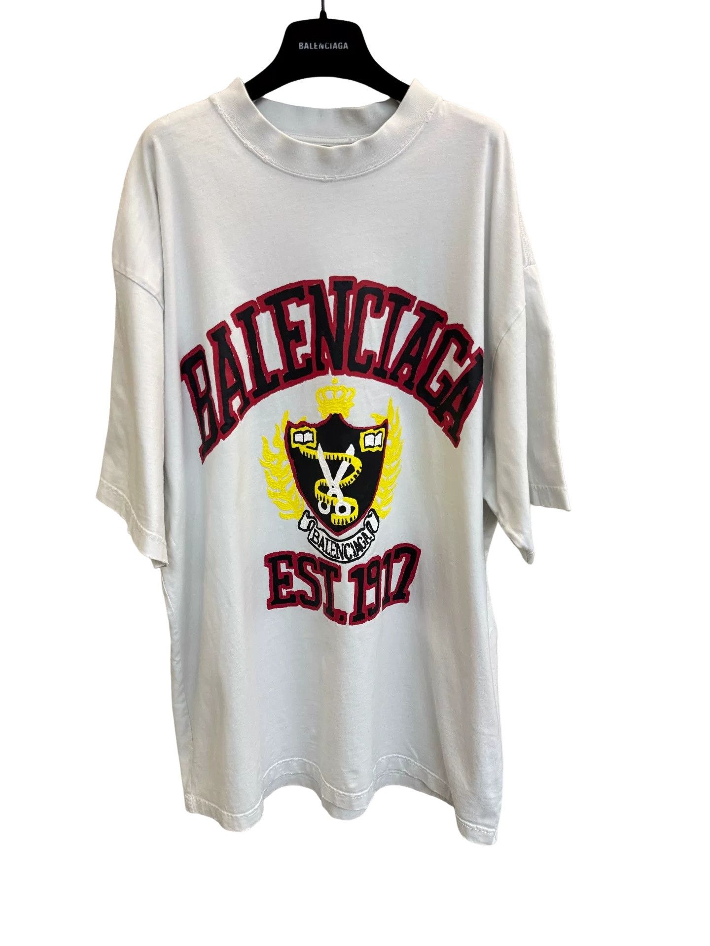 Balenciaga Balenciaga Logo Crest T-Shirt White Size L Size US L / EU 52-54 / 3 - 1 Thumbnail