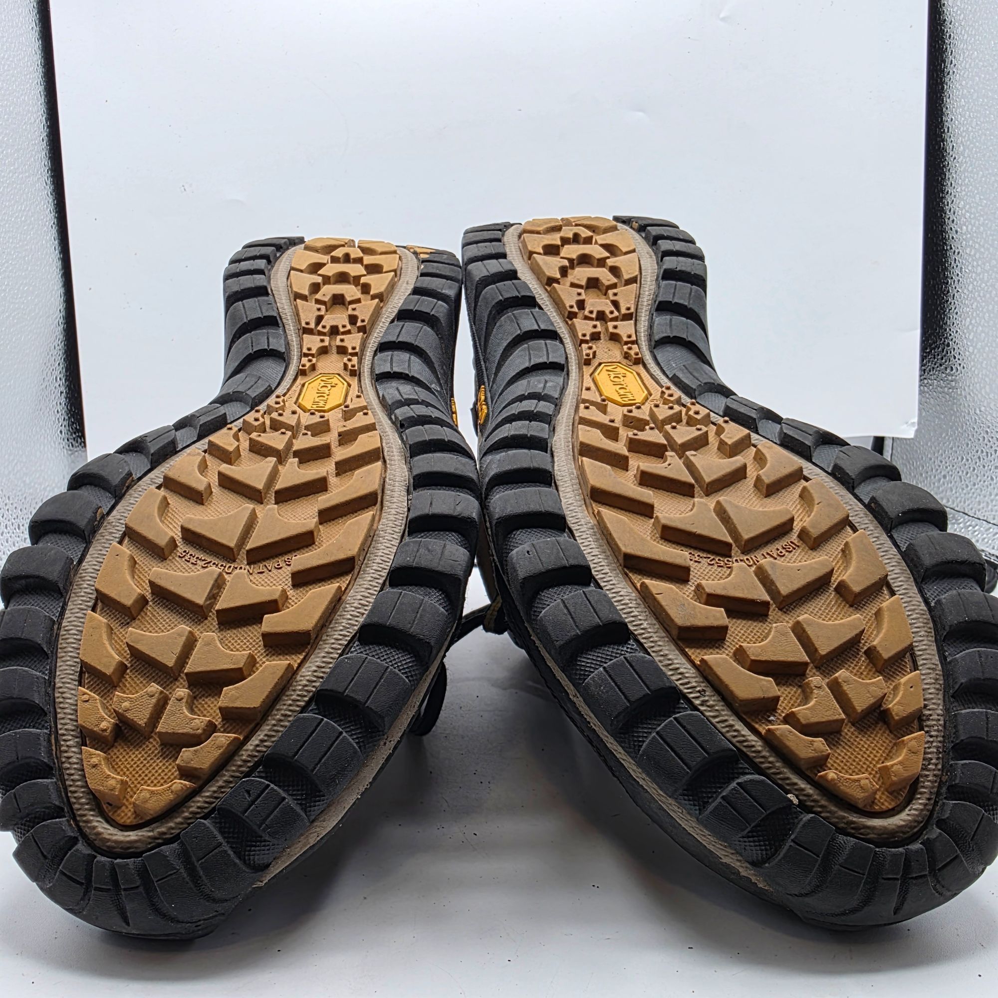 Merrell Merrell Radius Mid Mens Size 9 Cocoa Brown Waterproof Hiking Size US 9 / EU 42 - 11 Thumbnail