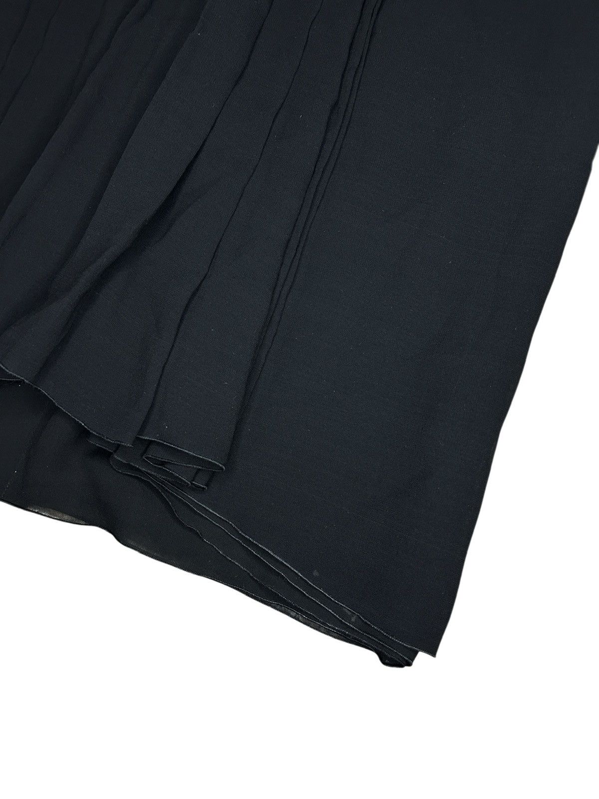 Chanel 90s Pleated Silk Skirt Size 27" / US 4 / IT 40 - 4 Thumbnail
