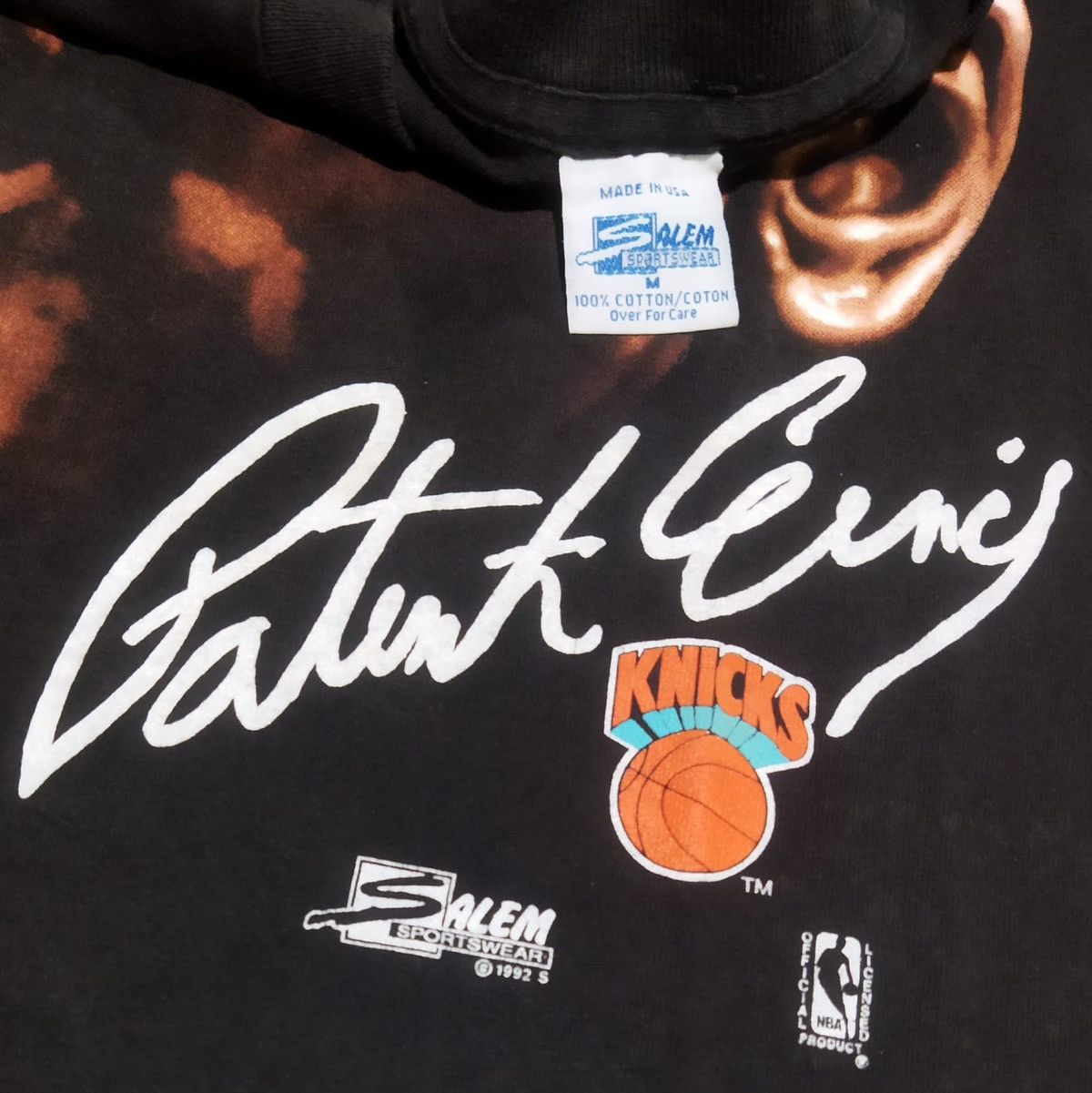 Salem Sportswear Vintage 90s Salem Sportwear NY Knicks Patrick Ewing Tee Size US M / EU 48-50 / 2 - 2 Thumbnail